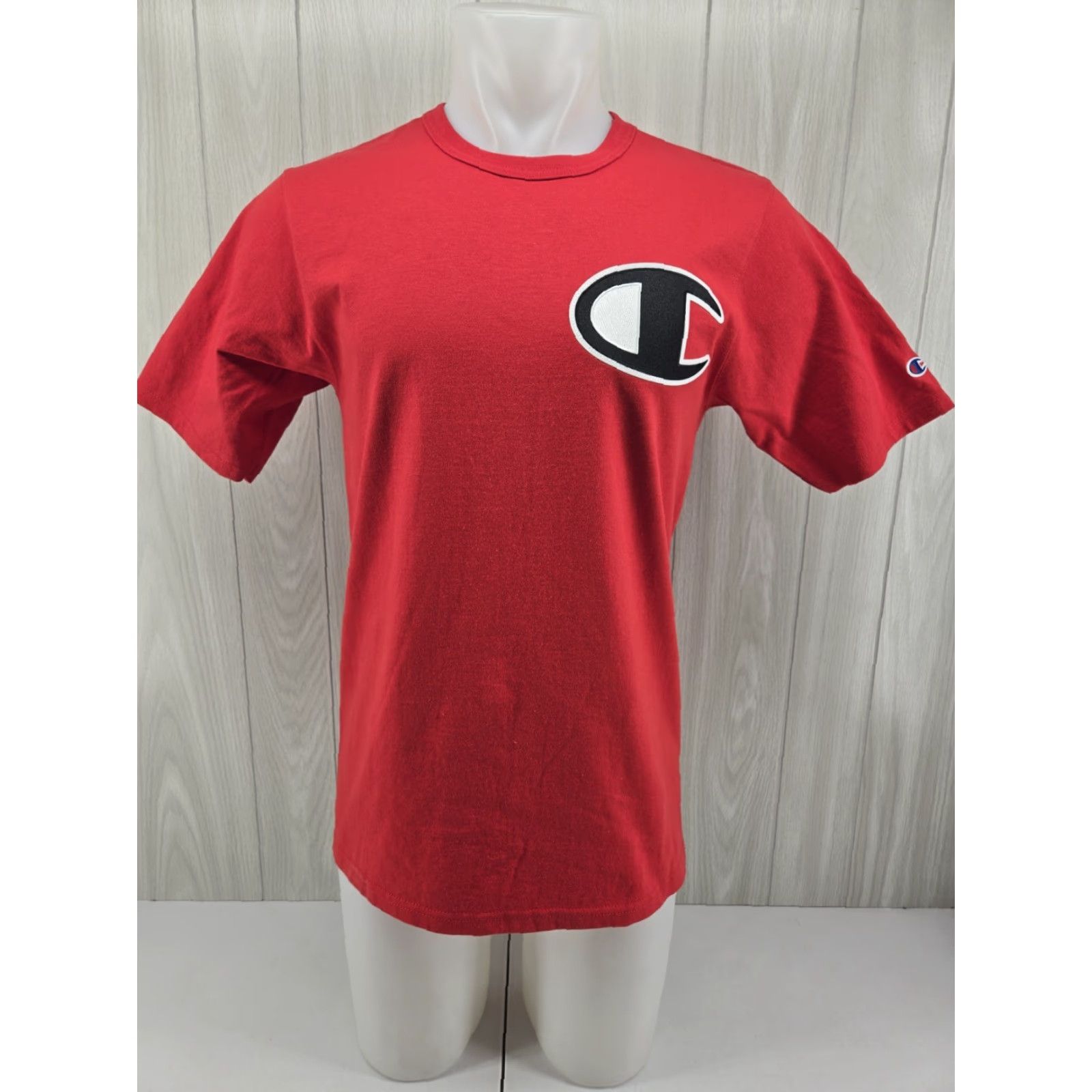 Champion VINTAGE Champion Men's T-Shirt Logo Red Classic Shirt M Adult Medium Red Logo Size US M / EU 48-50 / 2 - 2 Thumbnail