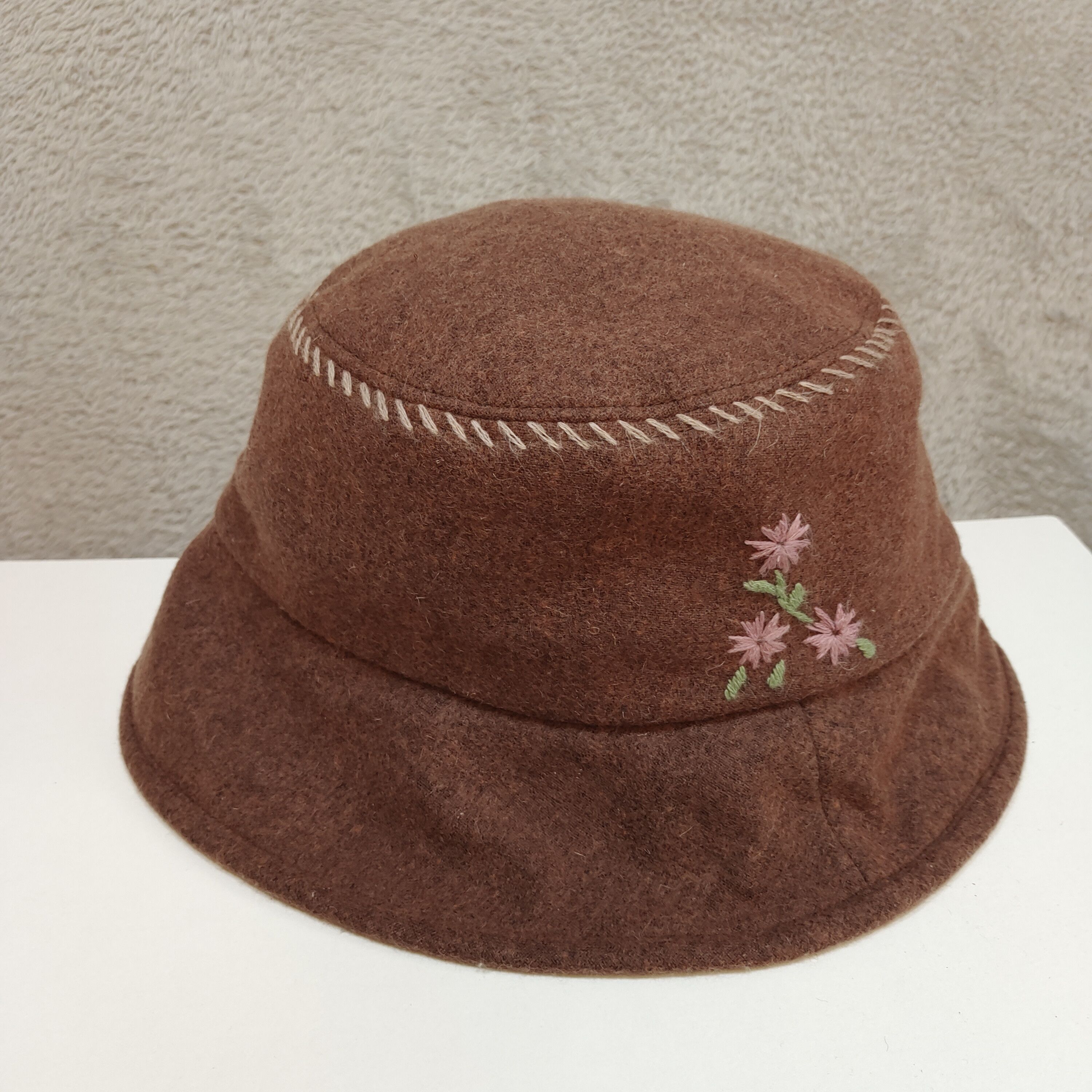 Kansai Yamamoto KANSAI YAMAMOTO FEMME EMBROIDERED FLOWER WOOL BUCKET HAT Size ONE SIZE - 3 Thumbnail