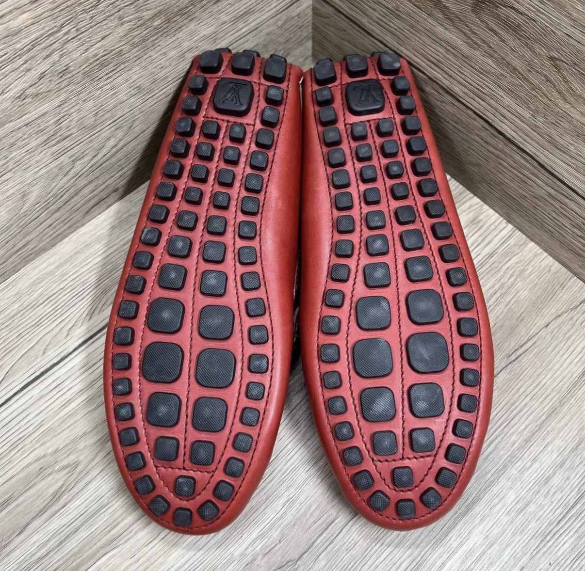Louis Vuitton Louis Vuitton Hockenheim Red & Brown Woven Loafers J41 Size US 8 / EU 41 - 3 Thumbnail
