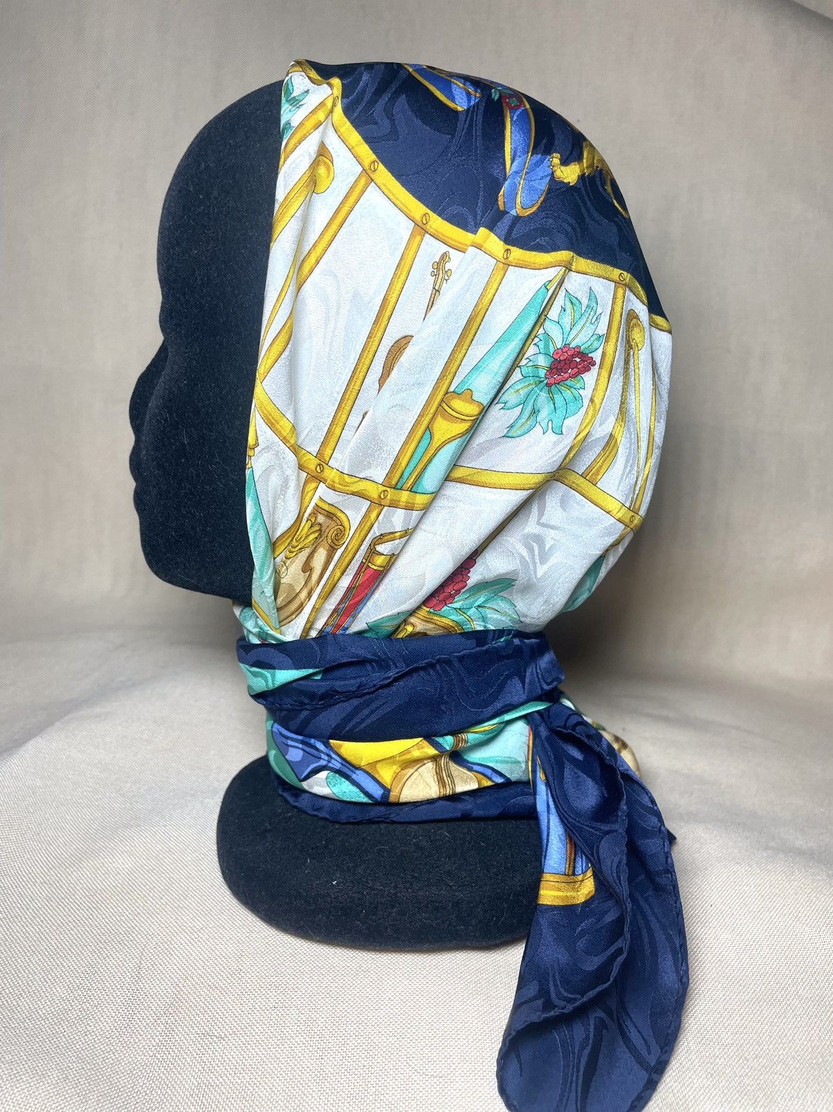 Versace × Vintage Gianni Versace jacquard art music silk scarf Size ONE SIZE - 10 Thumbnail