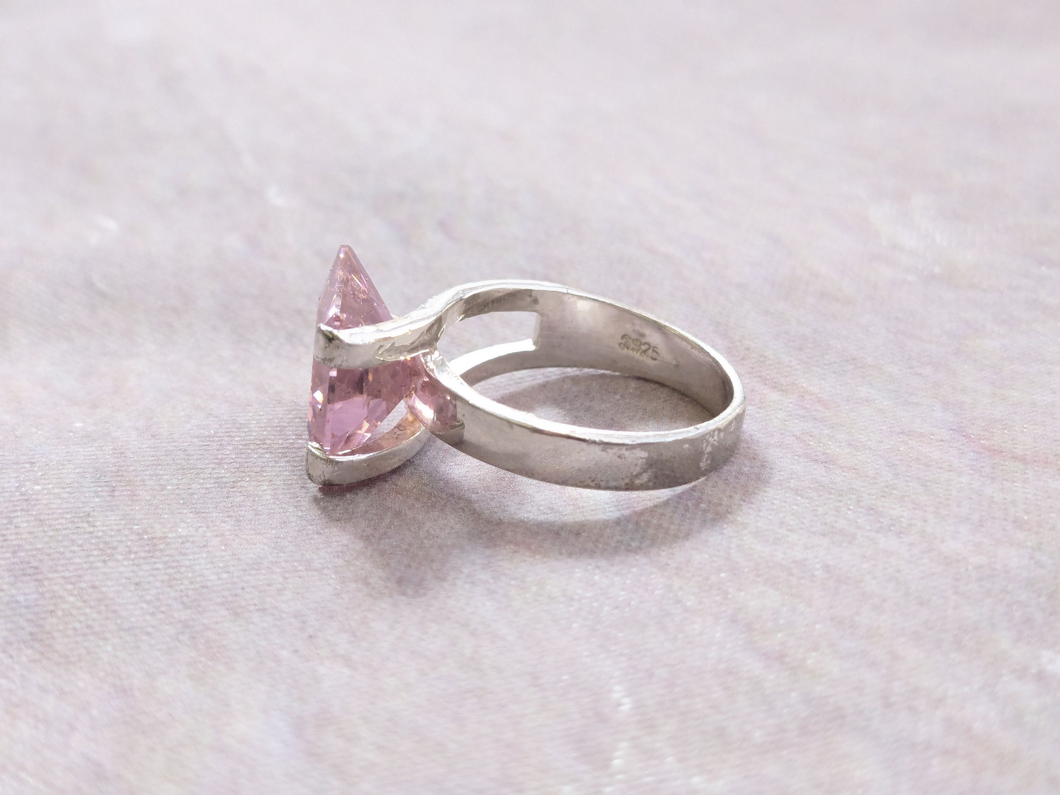 Jewelry × Vintage Vintage Sterling Silver Ring Pink CZ 8.5 Modern Square Size ONE SIZE - 6 Thumbnail