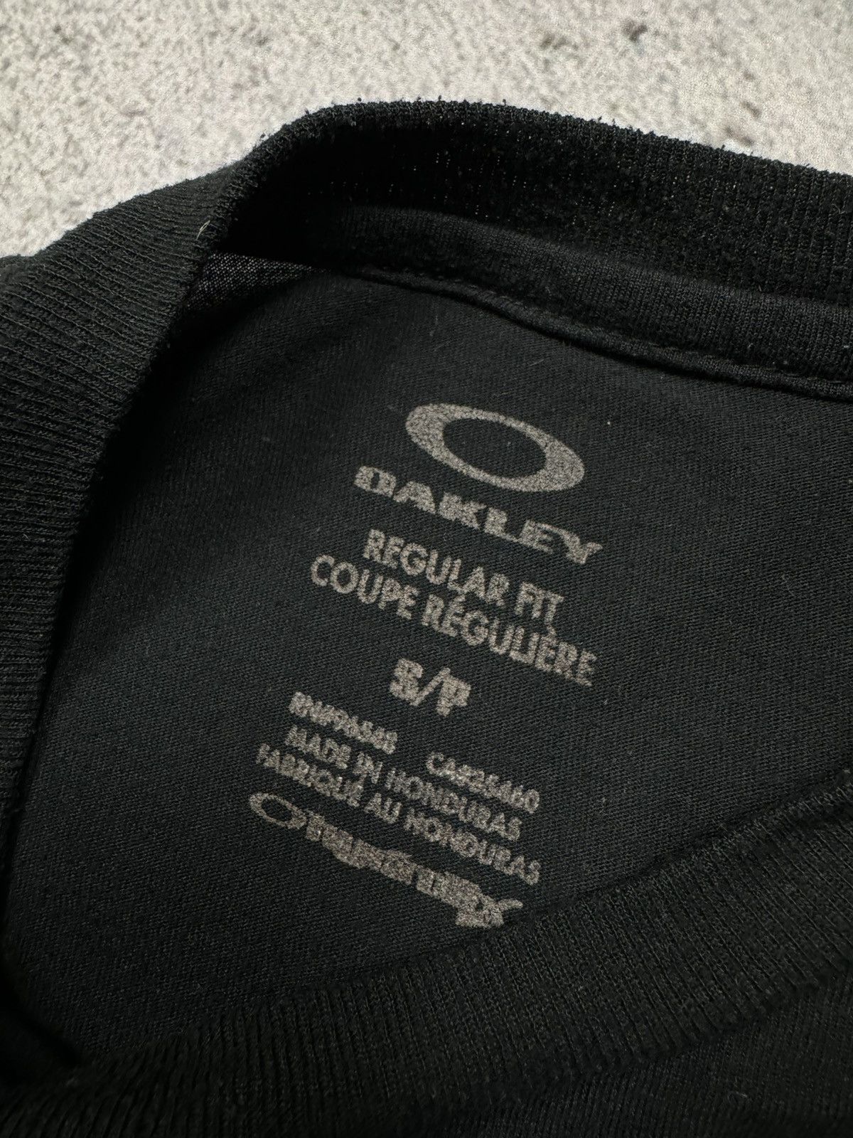 Oakley Oakley t shirt center logo basic Size US S / EU 44-46 / 1 - 3 Thumbnail