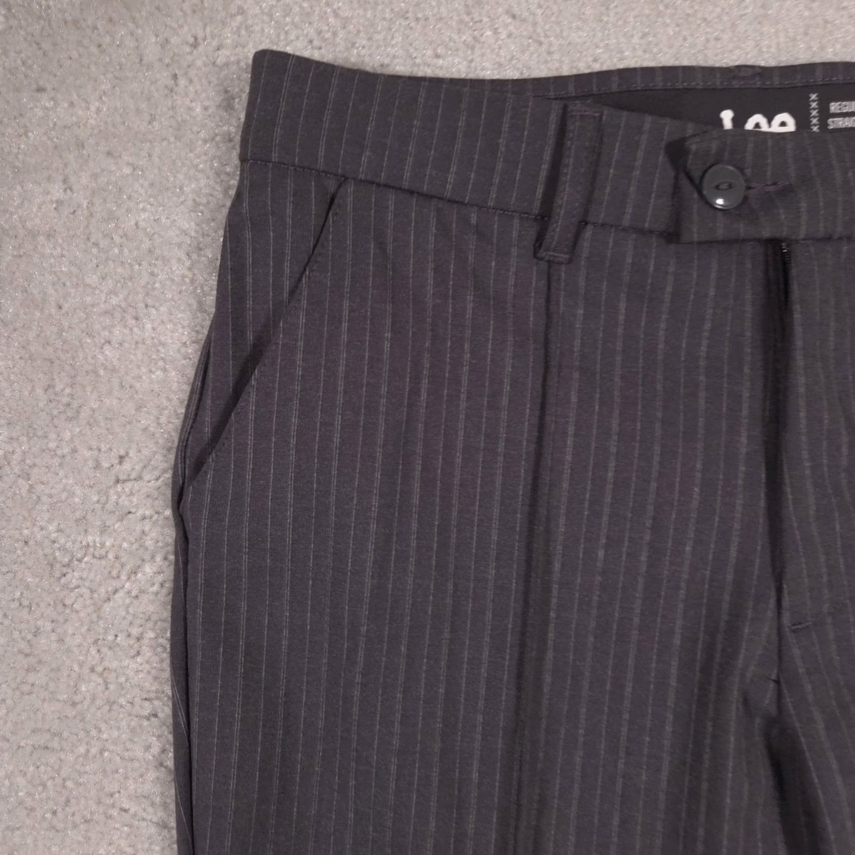 Lee Lee Pants Women's 8 Medium Gray Straight Leg Mid Rise Wrinkle Free Pinstripe Size 30" / US 8 / IT 44 - 4 Thumbnail