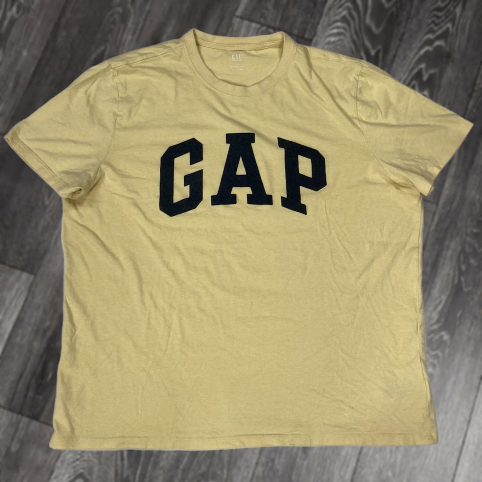 Gap Gap Graphic T-shirt Men XL Yellow Short Sleeve Logo Crew Neck Size US XL / EU 56 / 4 - 1 Thumbnail