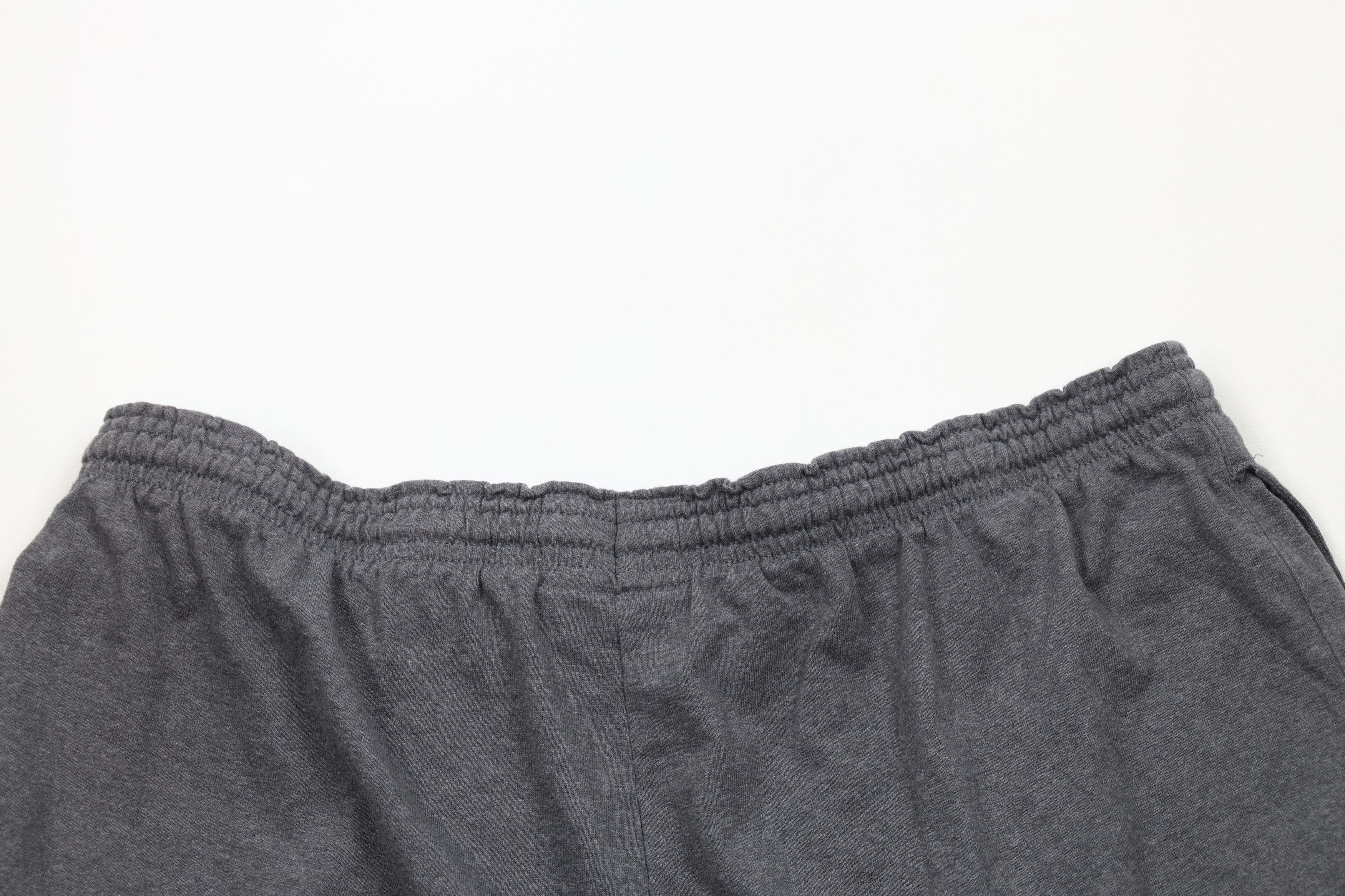 Champion × Vintage Vintage Y2K Champion Classic Logo Above Knee Shorts Gray Size US 36 / EU 52 - 9 Thumbnail