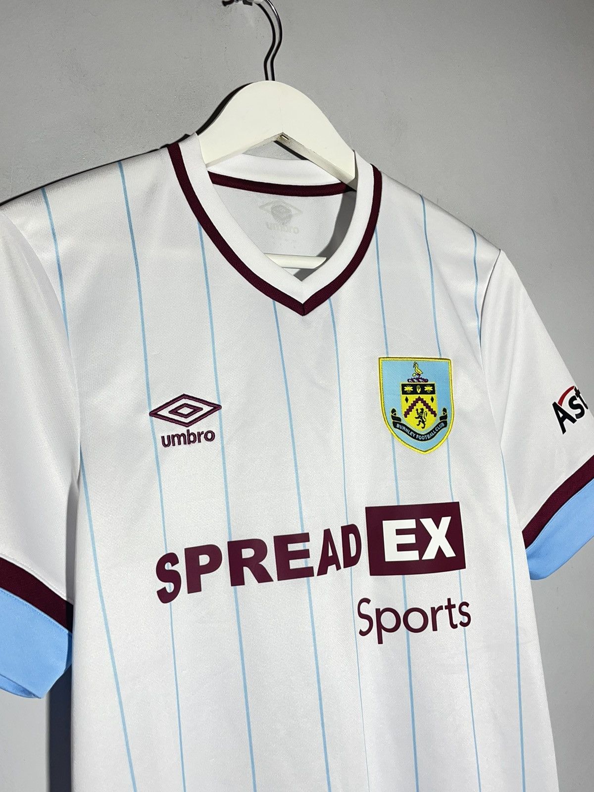 Umbro Burnley Umbro 2021/22 Home Y2k Football Shirt Size US M / EU 48-50 / 2 - 3 Thumbnail