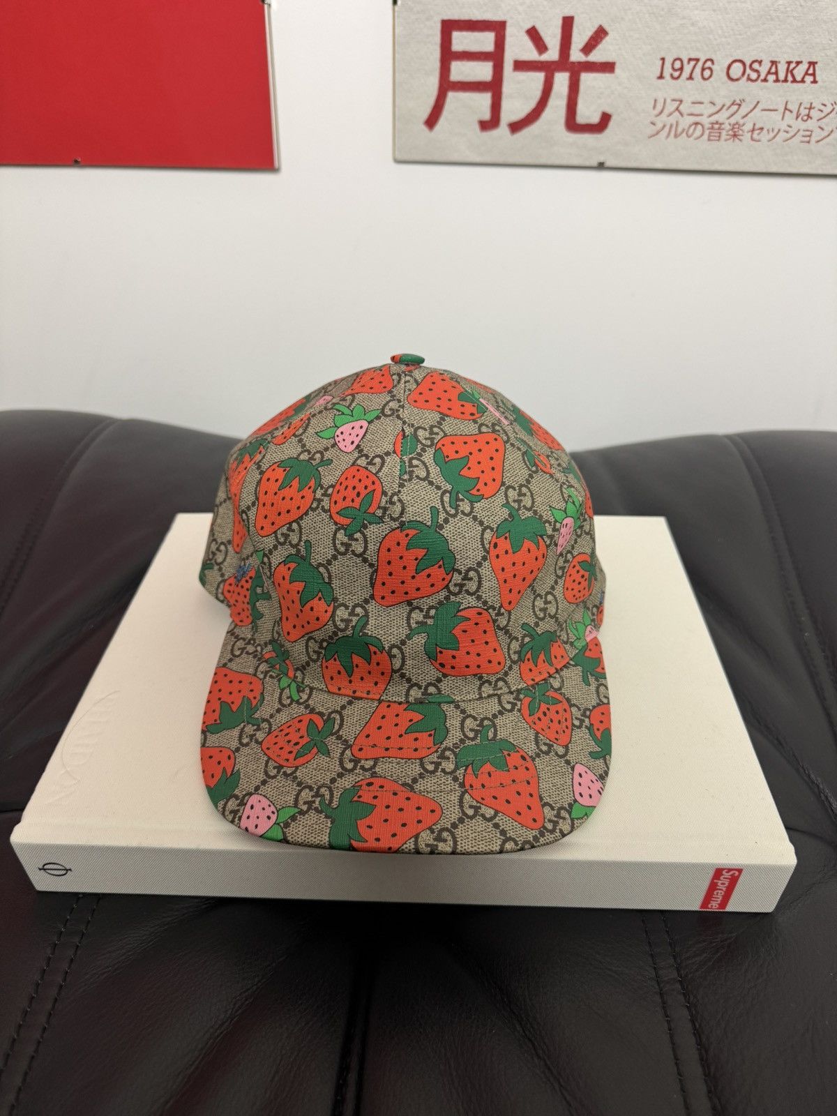 Gucci Rare Gucci Strawberry Monogram Designer Hat Luxury High End Size ONE SIZE - 1 Thumbnail