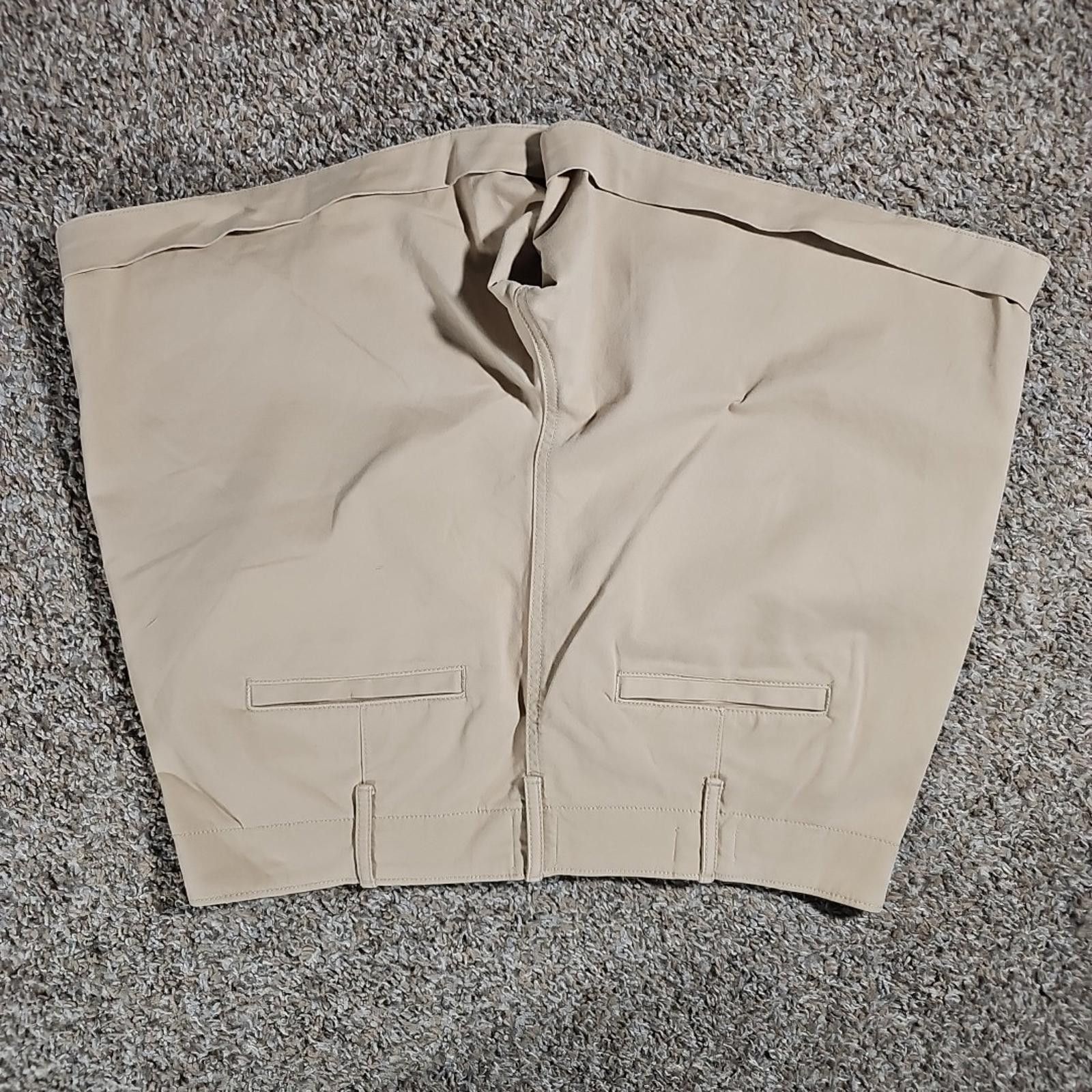 Gap GAP sz 8 5" Cuffed Khaki Shorts Size 30" / US 8 / IT 44 - 7 Thumbnail