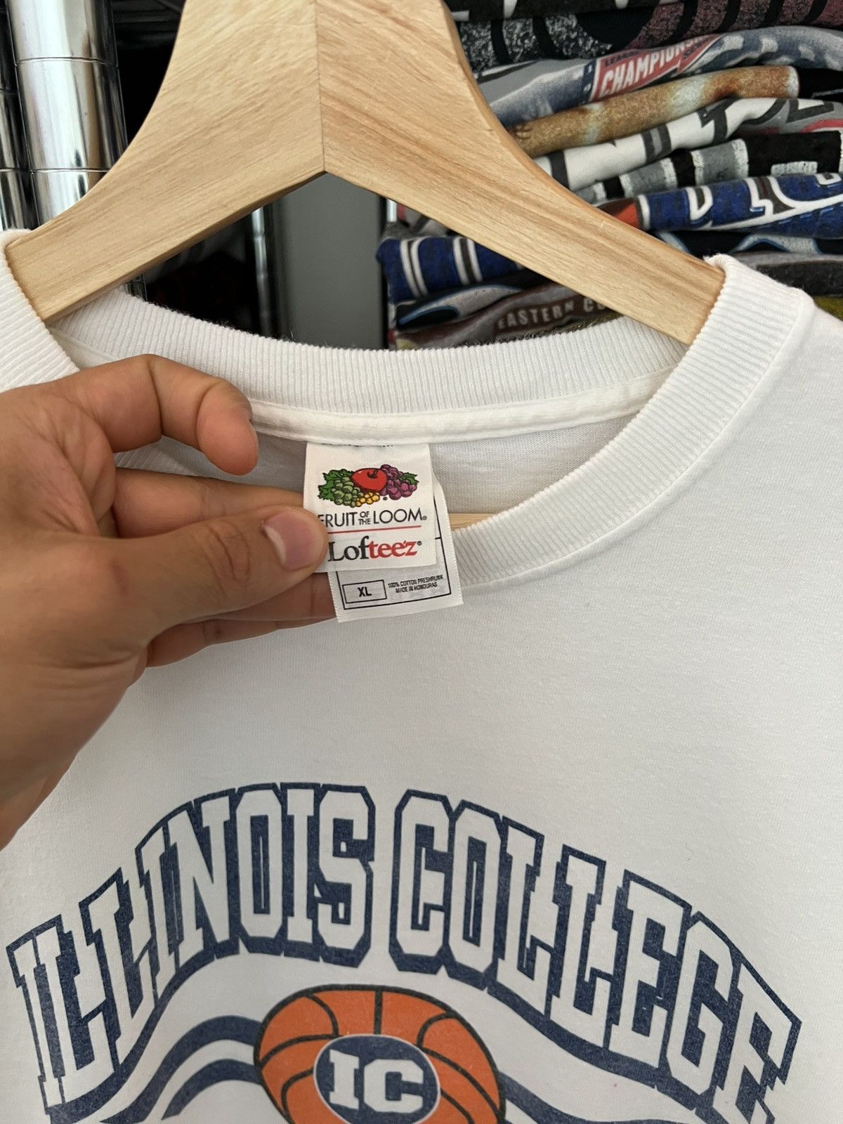 NCAA 2000s Illinois College Basketball NBA Team Tee Size US XL / EU 56 / 4 - 4 Thumbnail
