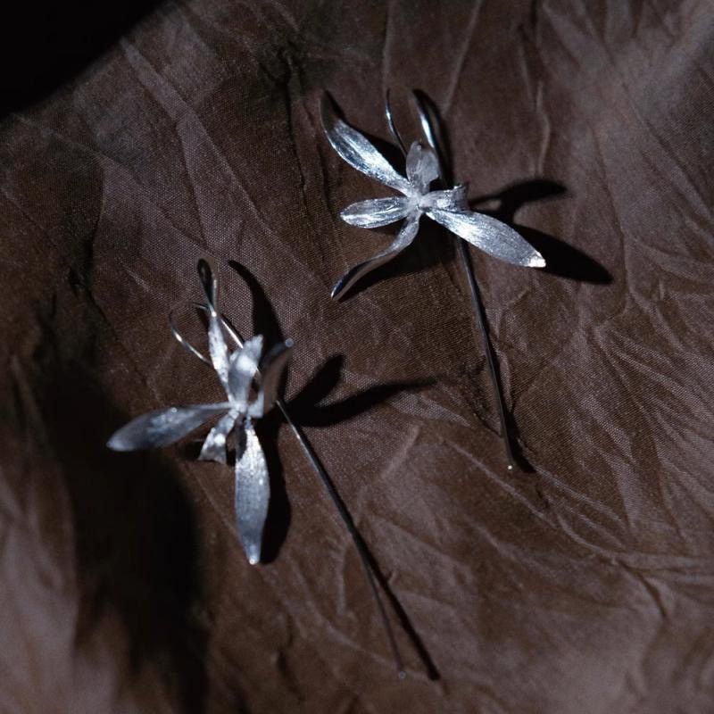 Falling Bloom Silver Threader Earrings
