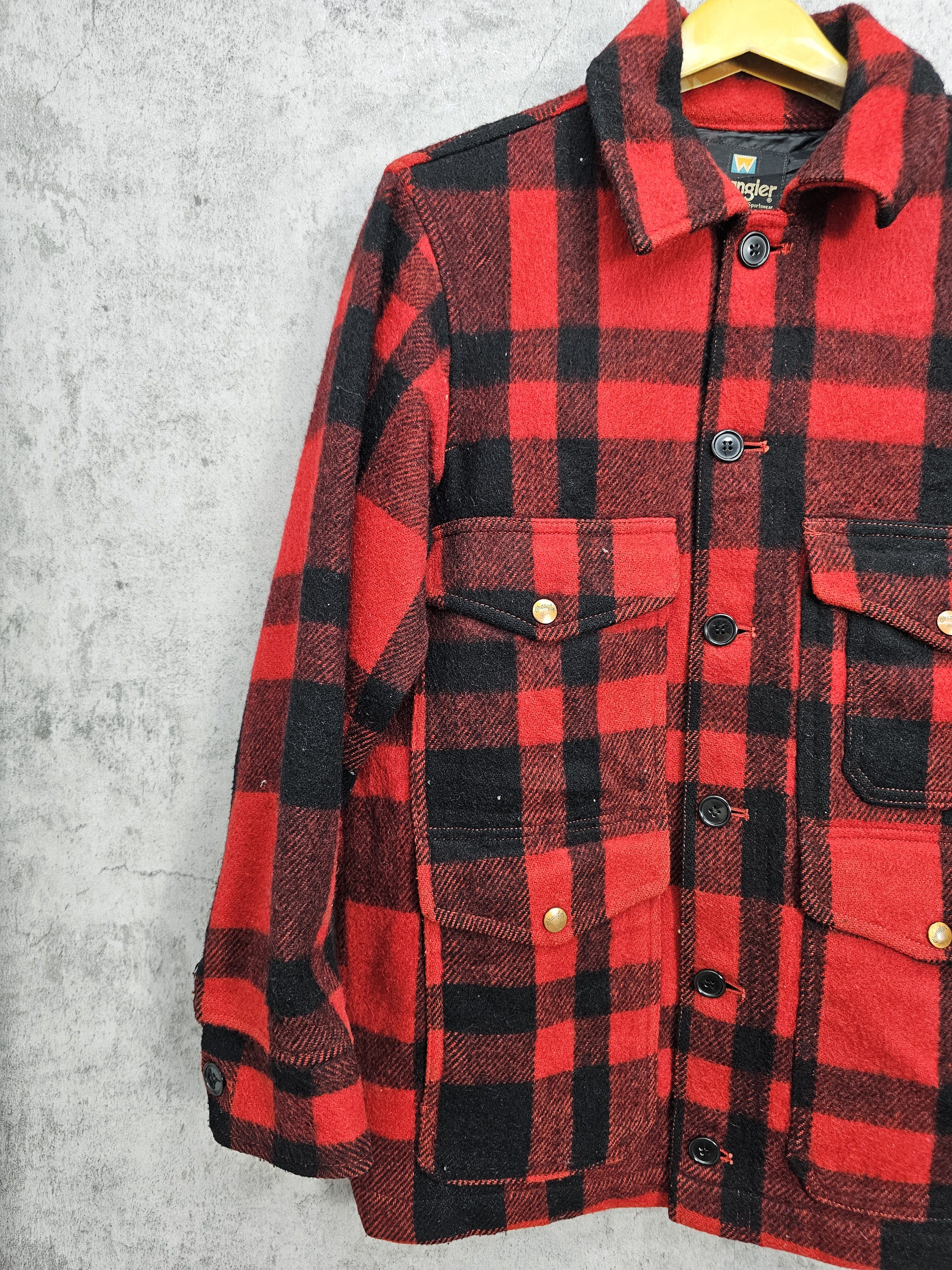 Vintage Vintage WRANGLER Multi Pockets Checked Wool Jacket J0031 Size US M / EU 48-50 / 2 - 8 Thumbnail