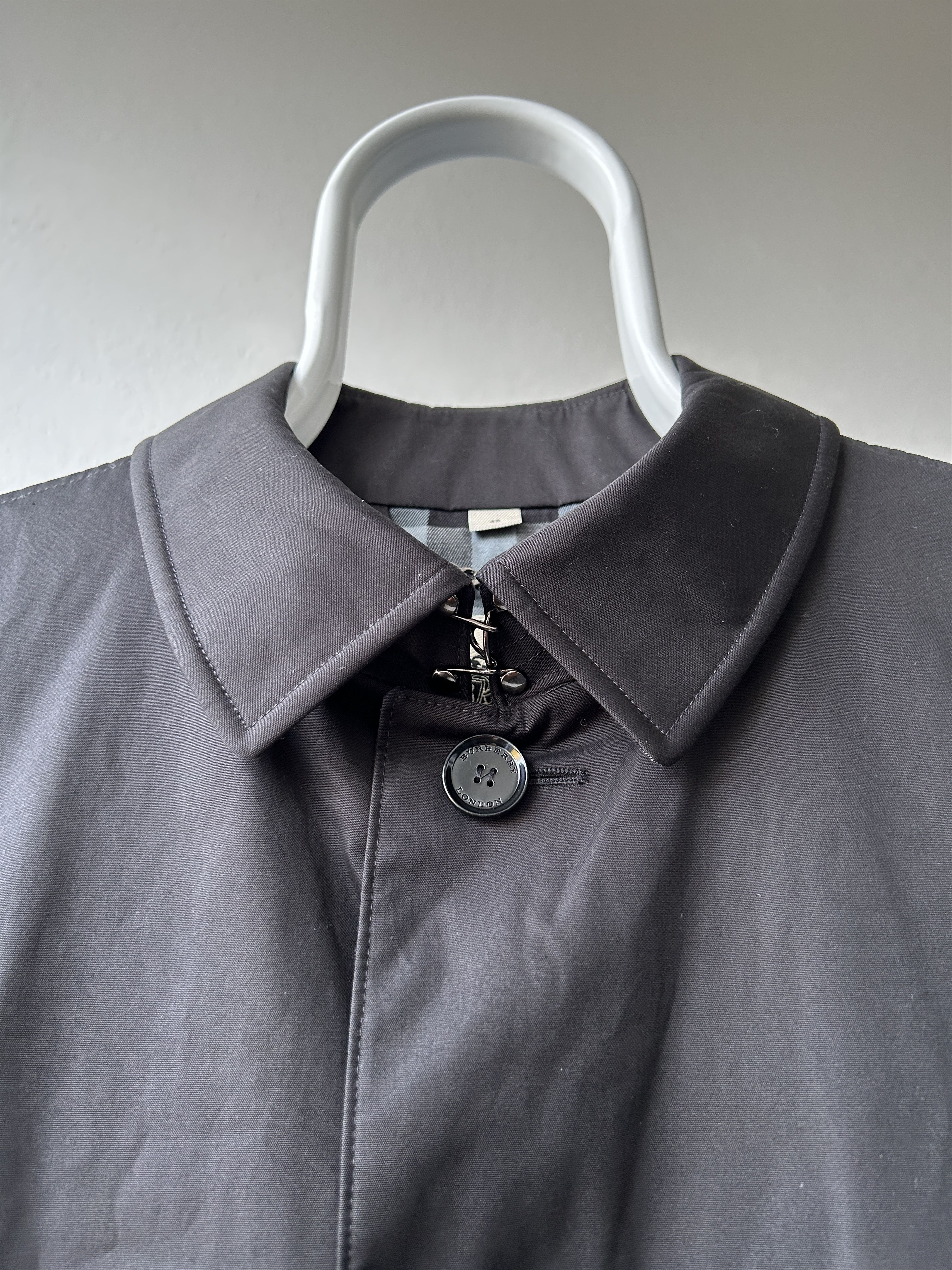 Burberry Burberry black trench coat Size US M / EU 48-50 / 2 - 12 Thumbnail
