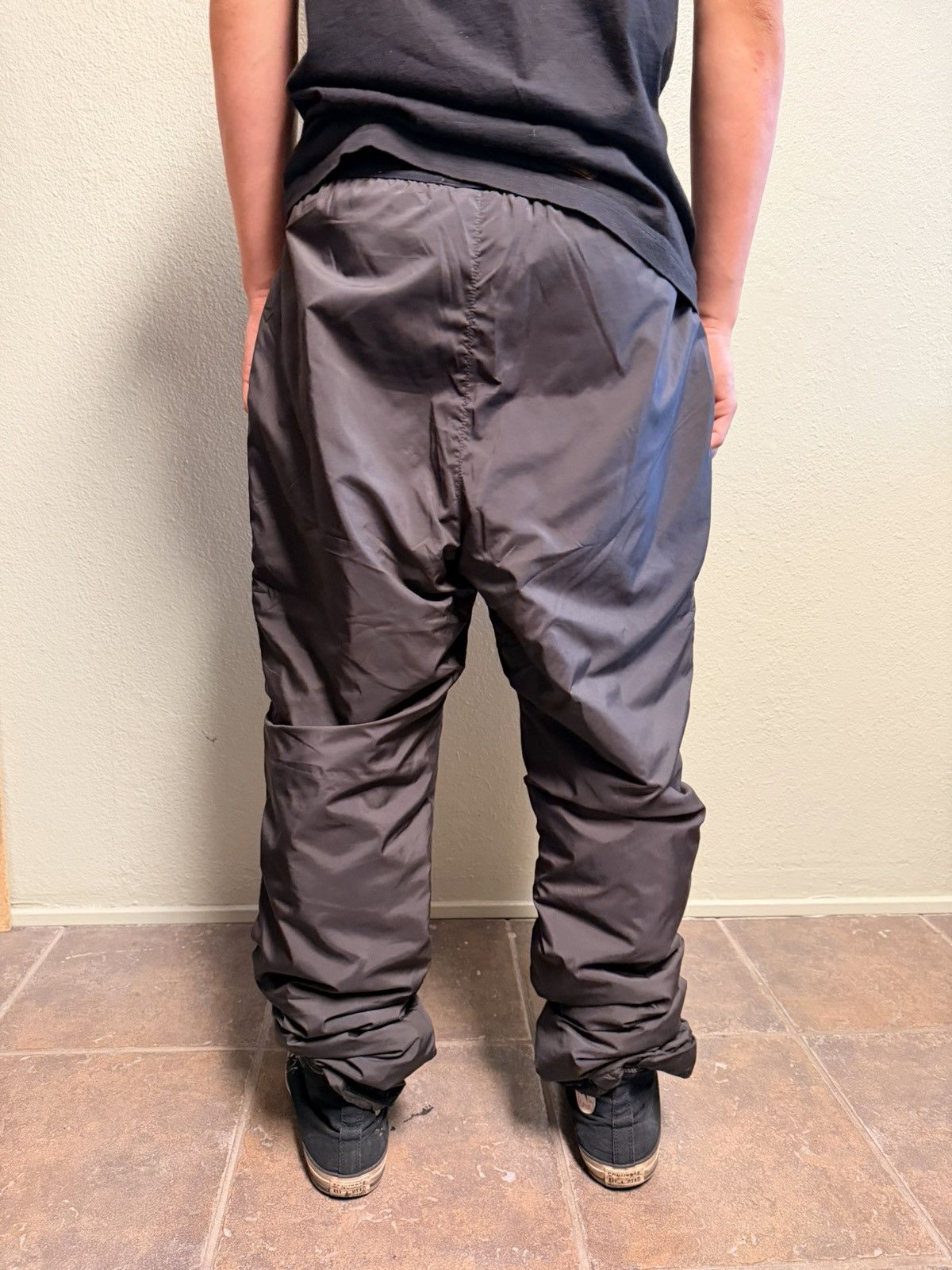 Essentials Essentials puffer cargo sweatpants Size US 34 / EU 50 - 2 Thumbnail