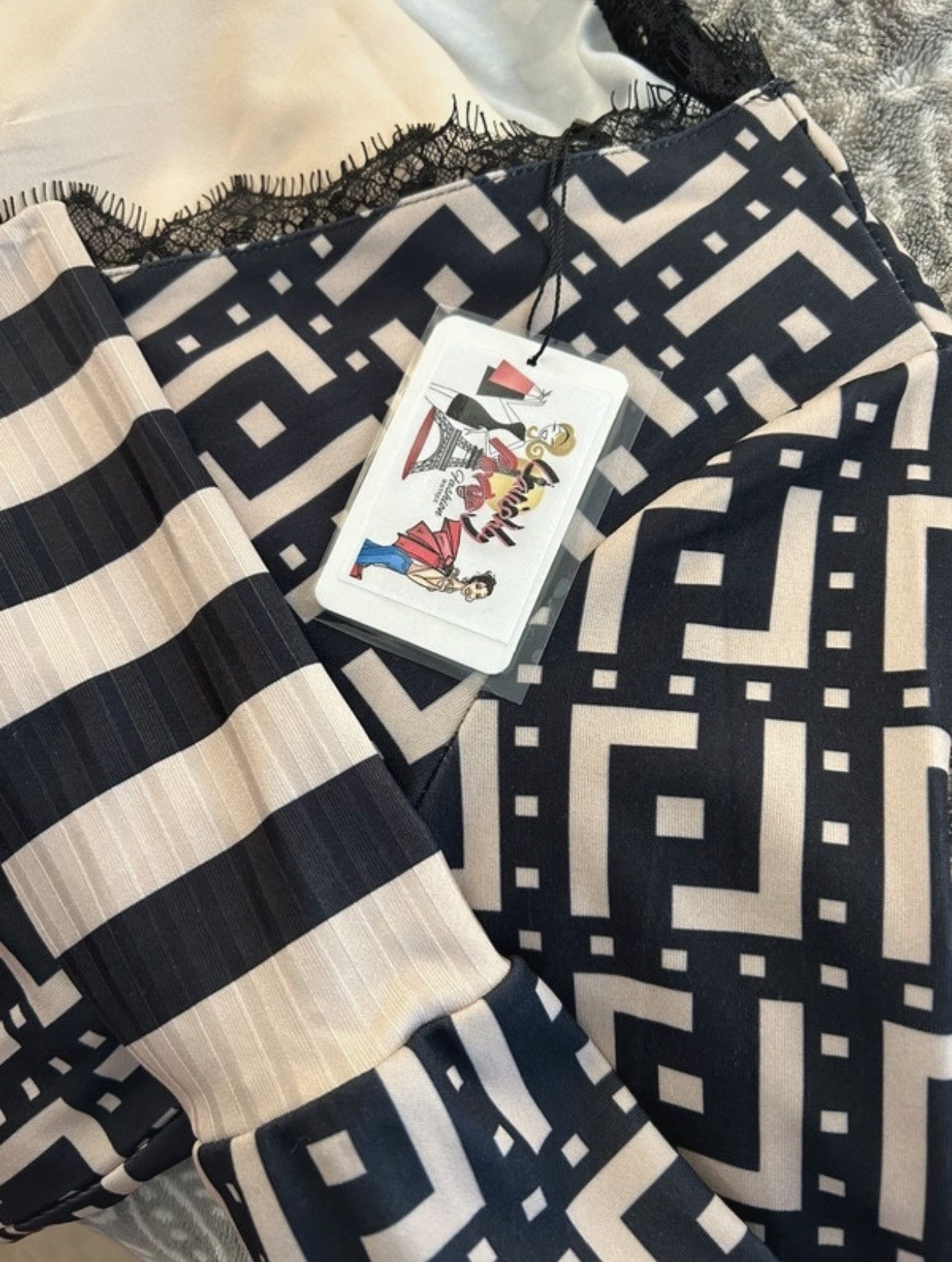 Designer Nwt, Lavishly Paris Women’s Geometrical Designer 2-Piece Set Size M / US 6-8 / IT 42-44 - 2 Thumbnail