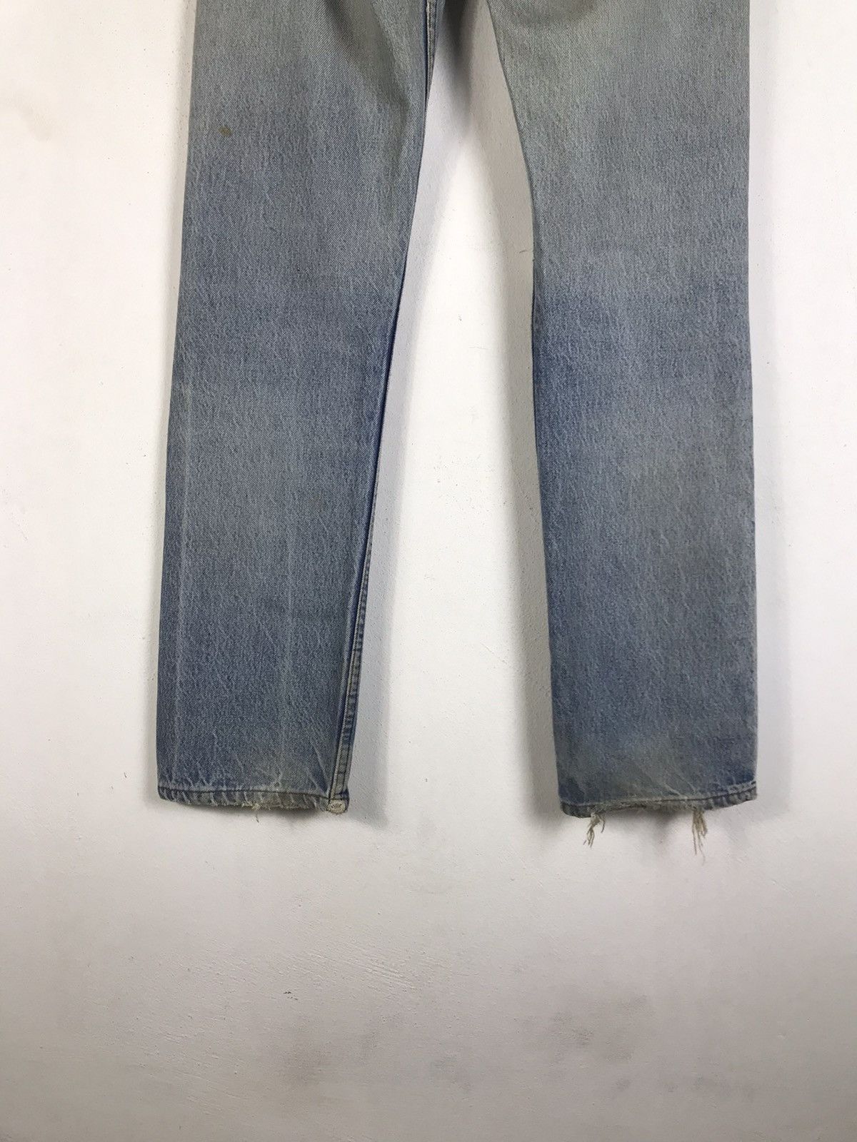 Levi's Thrashed Vintage 80s Levi’s 501 Denim Jeans Made in USA Size US 29 - 11 Thumbnail