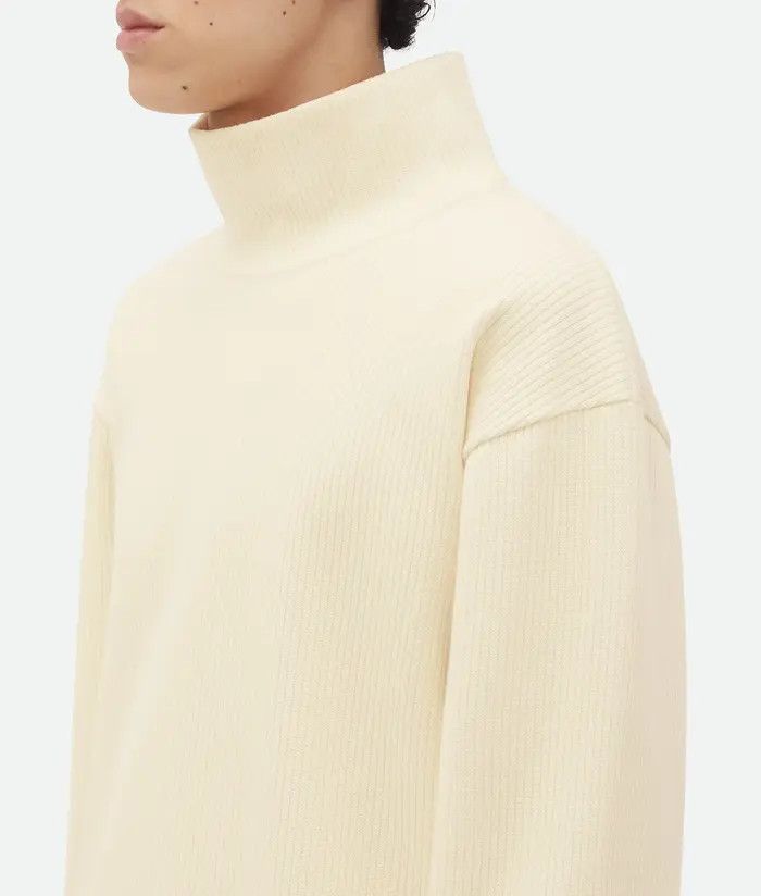 Balenciaga o1bcso1str0725 Cotton Rib T-Shirt With Label in Cream Size US XS / EU 42 / 0 - 5 Thumbnail