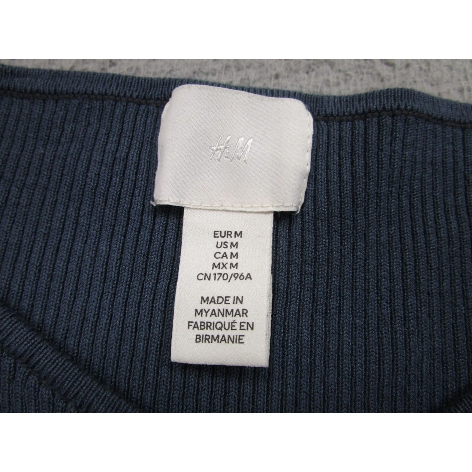 H&M H&M Shirt Womens M Blue Thermal Ribbed fitted Long Sleeve V-Neck Slim Casual Basics Regular Size M / US 6-8 / IT 42-44 - 3 Thumbnail