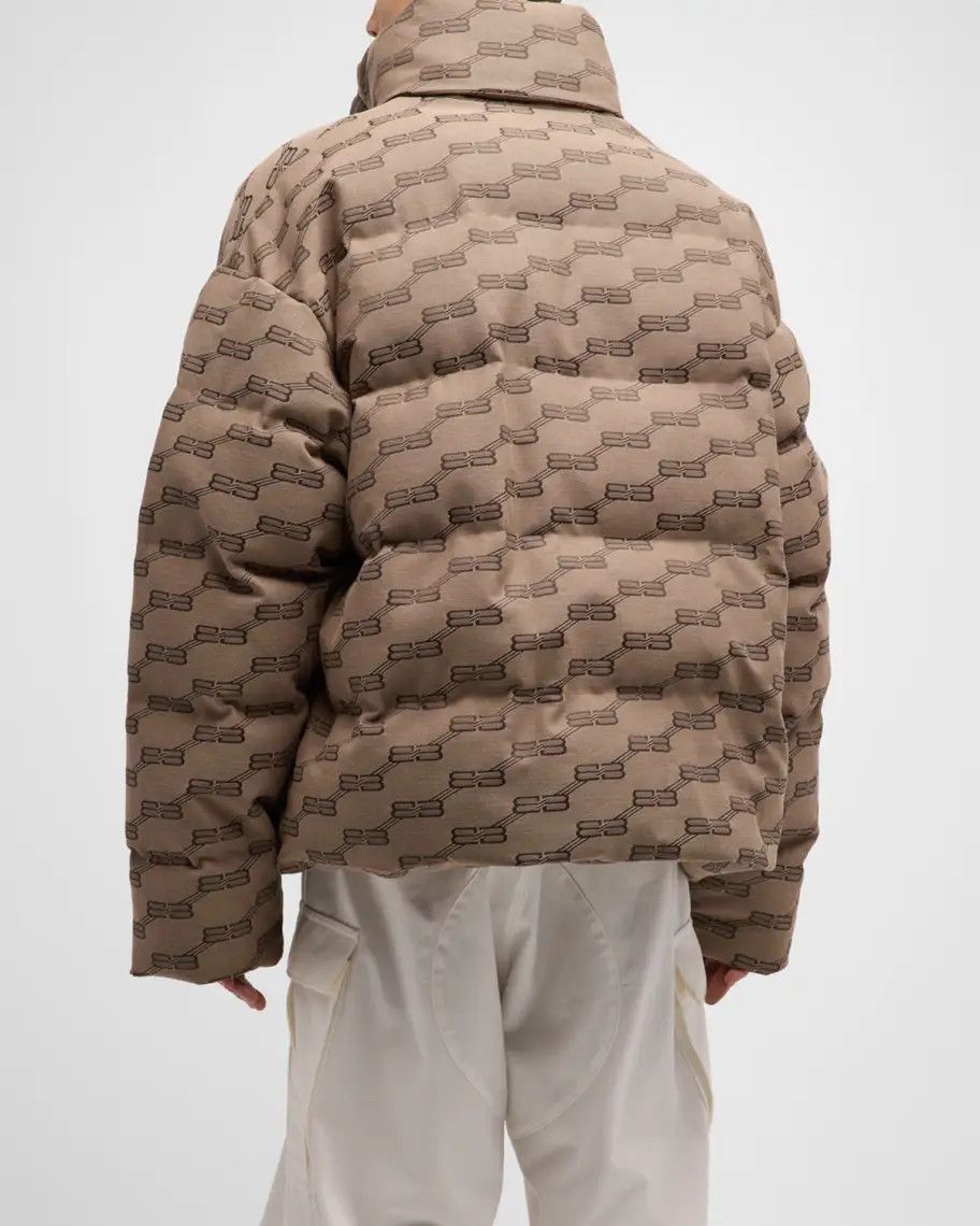 Balenciaga o1in1g1124 Dup / BB Monogram Puffer Jacket in Brown Size US L / EU 52-54 / 3 - 5 Thumbnail