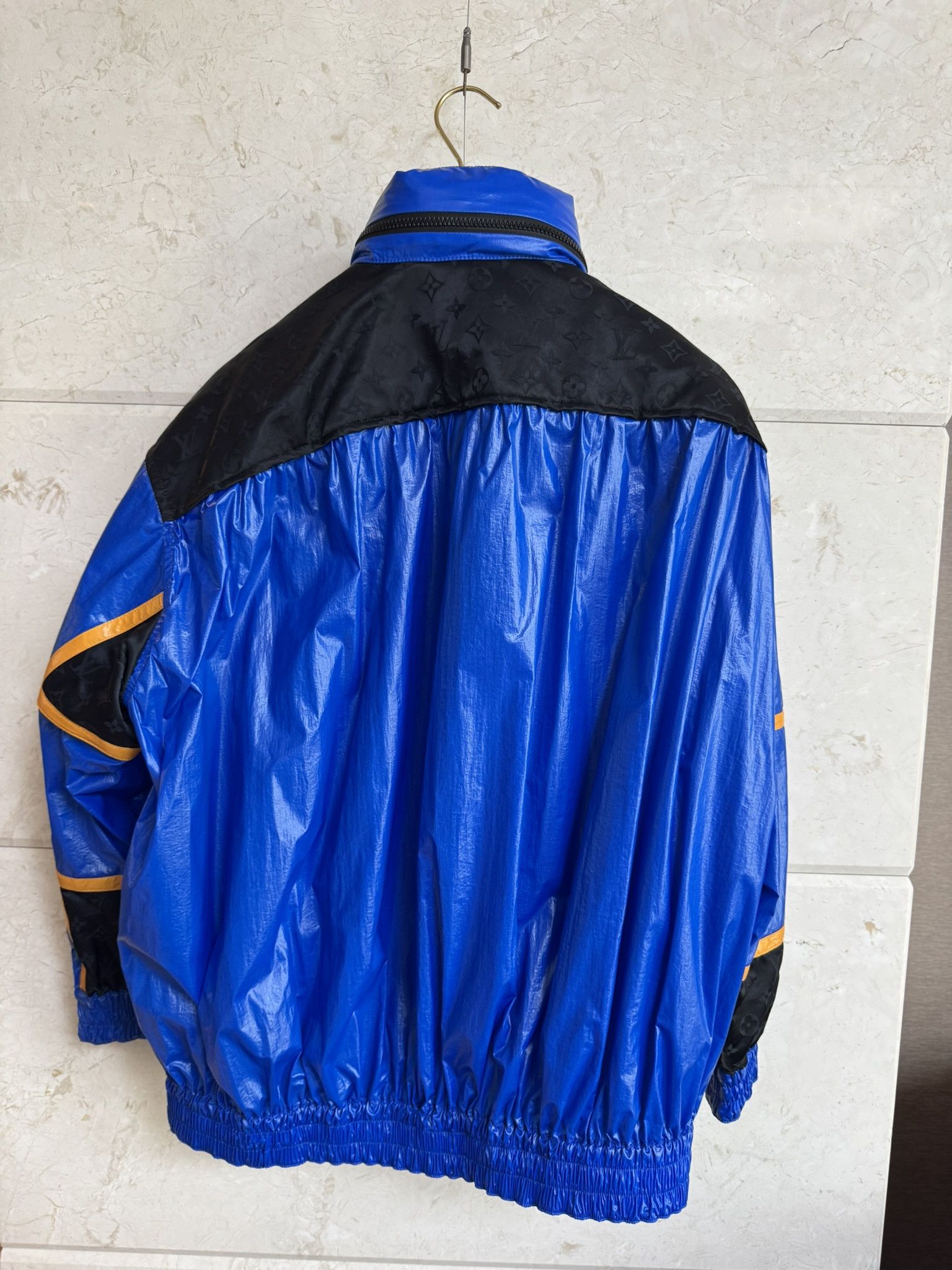 Louis Vuitton Louis Vuitton 1AC0NP Graphic Ski Jacket 34 size Size XS / US 0-2 / IT 36-38 - 5 Thumbnail