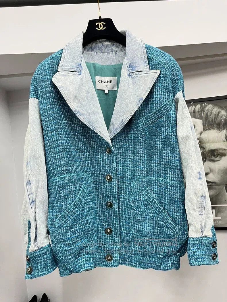 Chanel Chanel Blue Denim Woven Jacket. Size US M / EU 48-50 / 2 - 1 Thumbnail