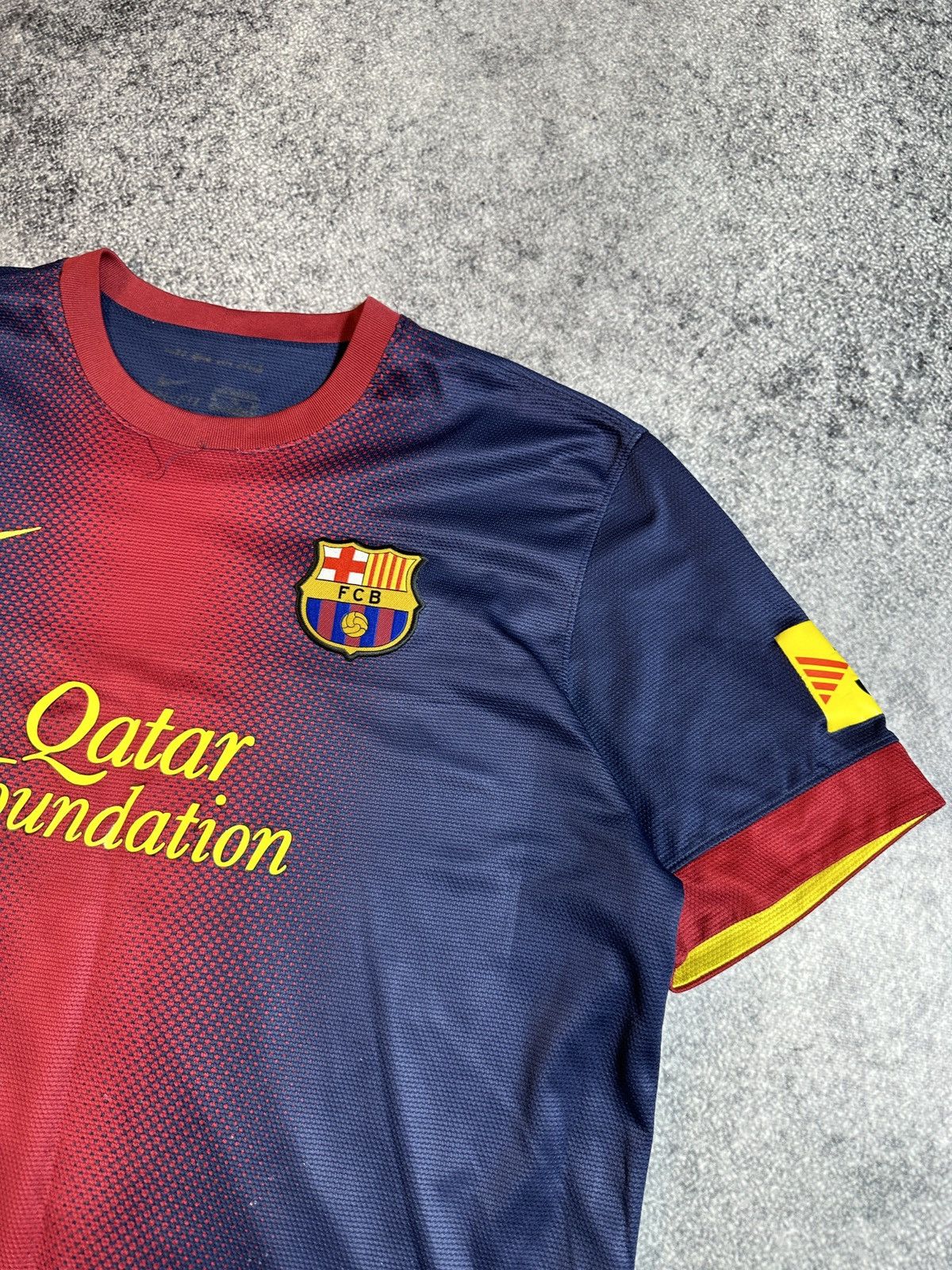 Nike Nike F.C.Barcelona Soccer Jersey Blokecore Streetwear XL VTg Size US XL / EU 56 / 4 - 4 Thumbnail