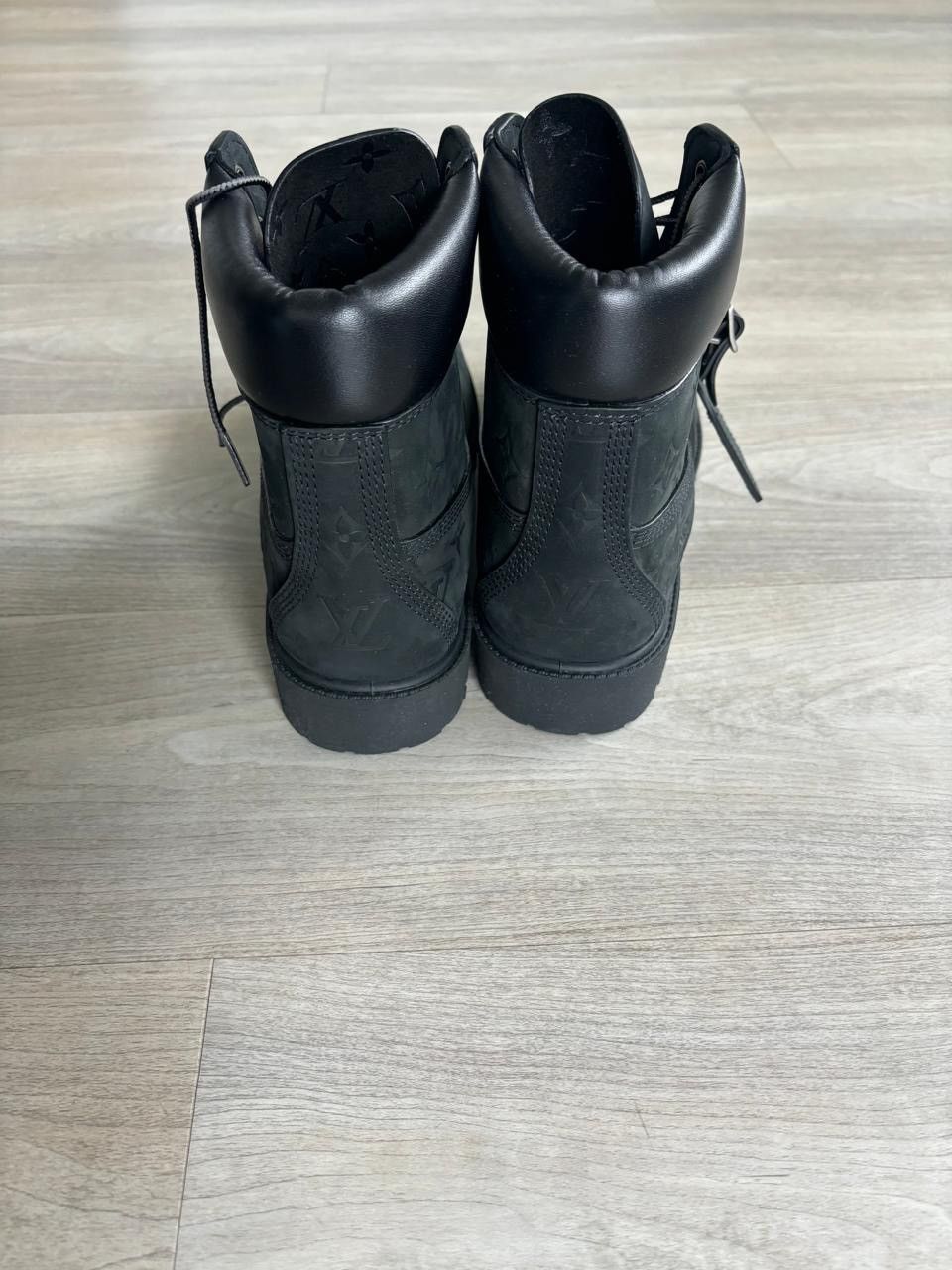 Louis Vuitton × Timberland LV x Timberland Monogram 6-In Ankle Boot Size US 9 / EU 42 - 2 Thumbnail