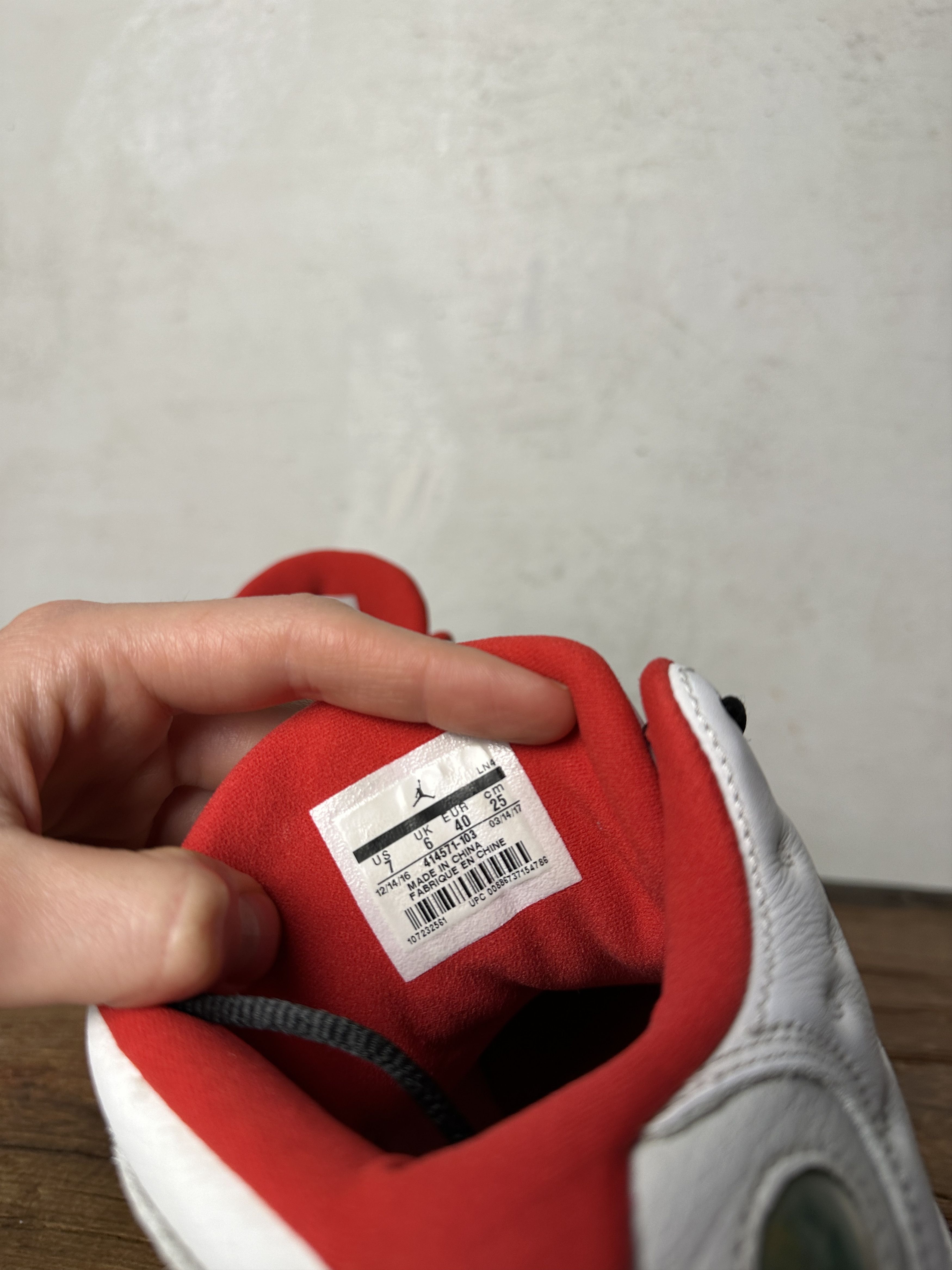 Jordan Brand Nike Air Jordan 13 Retro White Size US 7 / EU 40 - 8 Thumbnail