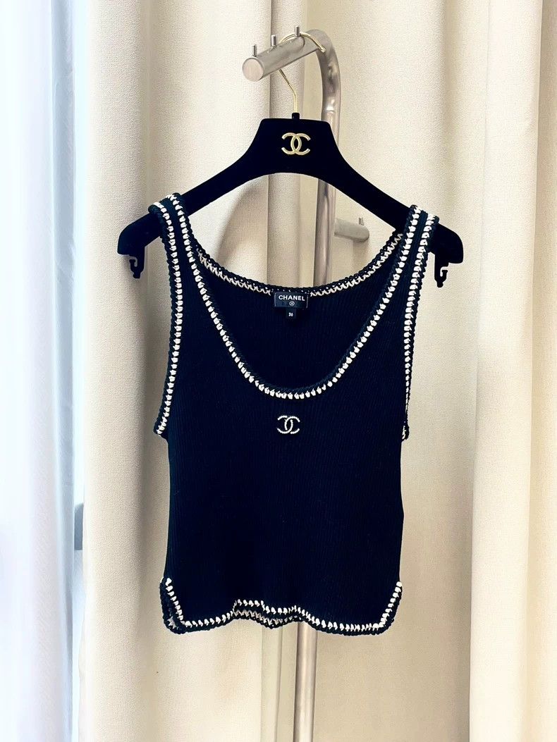 Chanel Chanel 22C early spring show black and white rolled-edged Size XS / US 0-2 / IT 36-38 - 1 Thumbnail