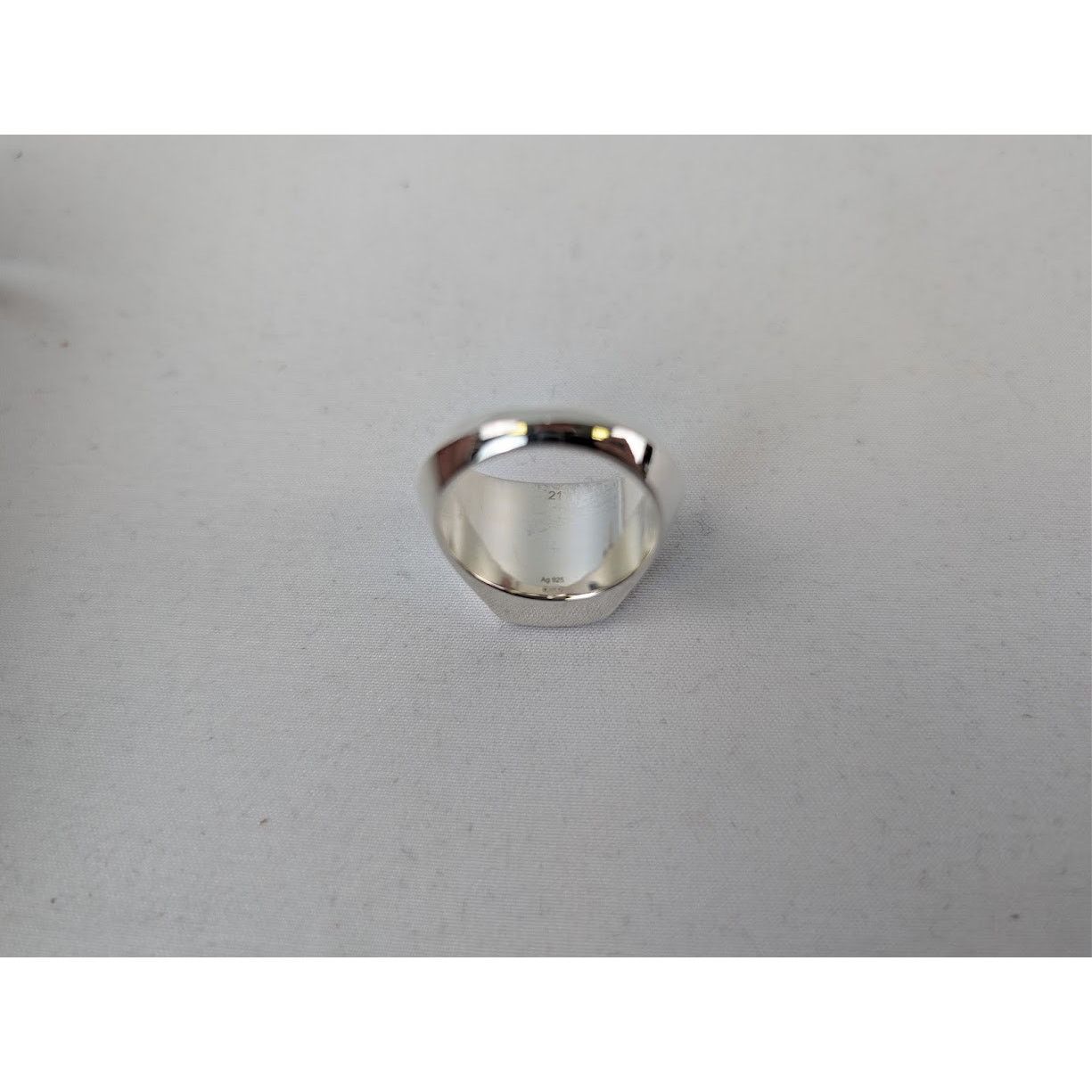 Gucci o1rshd1 Size: 21 / Trademark Ring in Silver Size ONE SIZE - 7 Thumbnail