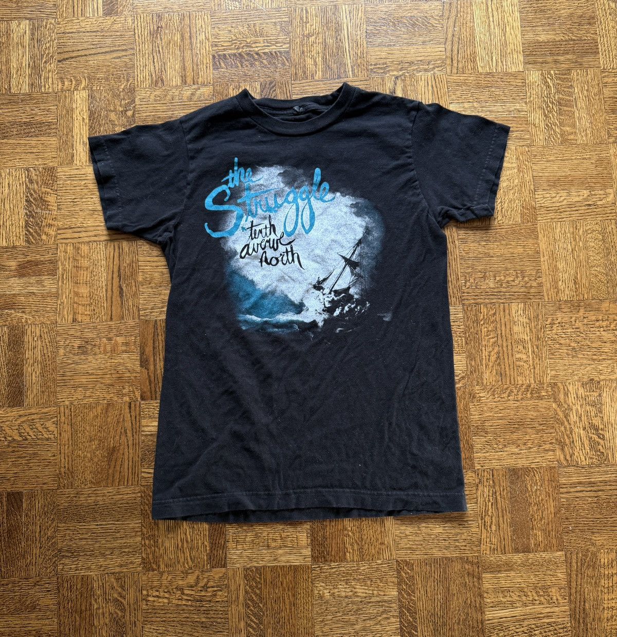 Vintage Vintage Y2K The Struggle Tenth Avenue North Graphic Band Tee Size US S / EU 44-46 / 1 - 1 Thumbnail