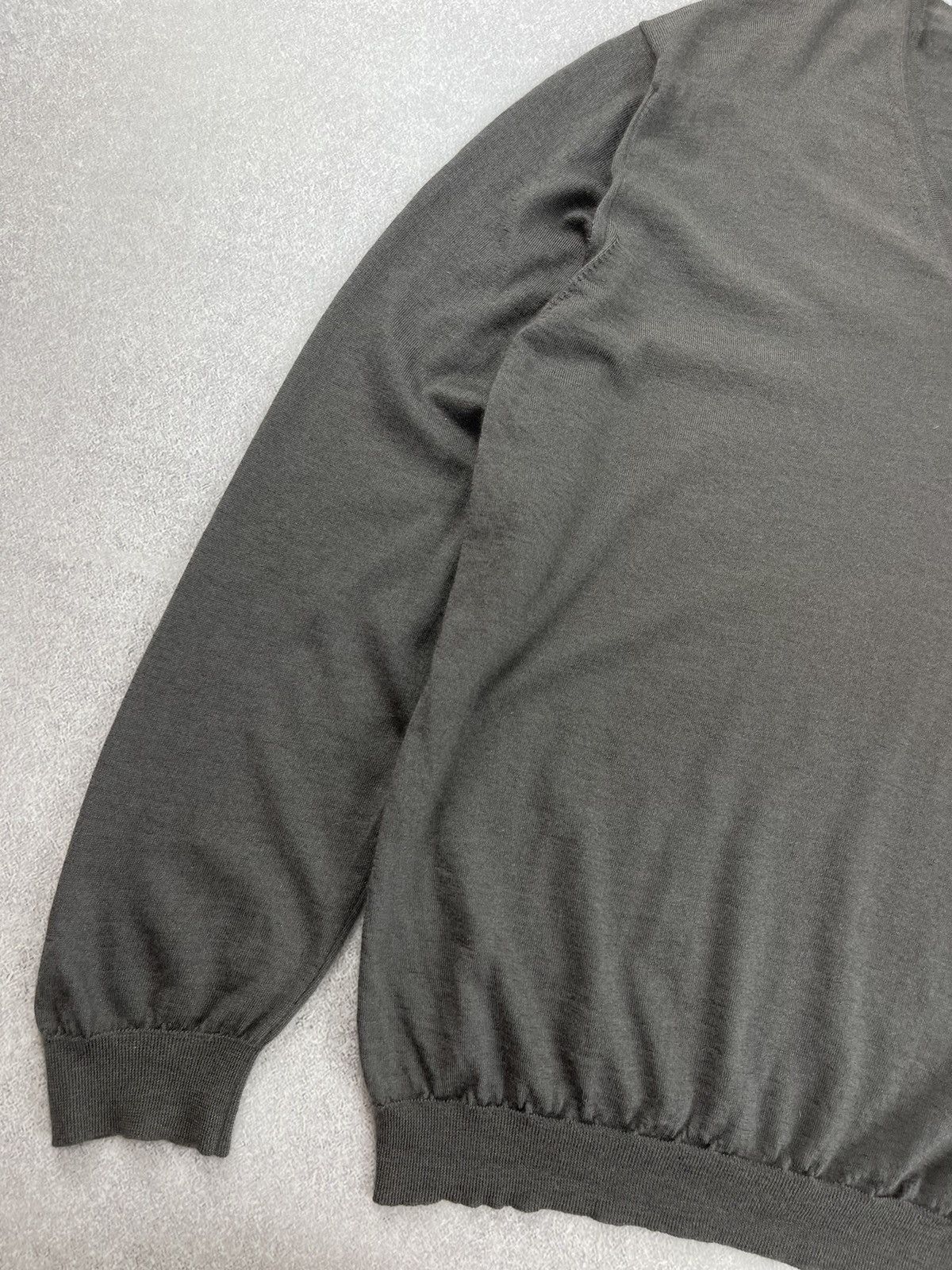 Gucci Gucci Cashmere/Silk V-Neck Knit Sweater Men’s Size XL Size US XL / EU 56 / 4 - 3 Thumbnail