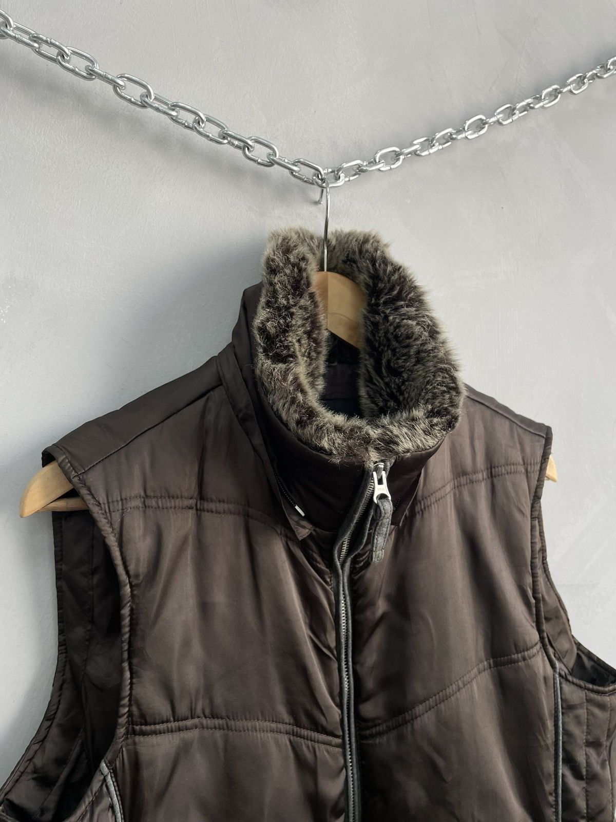 Le Grande Bleu (L.G.B.) nylon ifsixwasnine style fur collar 90s nylon vest jacjet Size US L / EU 52-54 / 3 - 7 Thumbnail