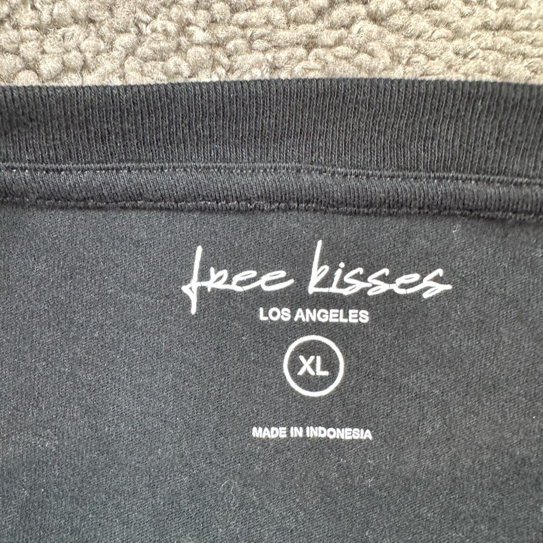 Vintage Free Kisses Shirt Womens XL Black Take Me Home Country Road Ladies Size XL / US 12-14 / IT 48-50 - 4 Thumbnail