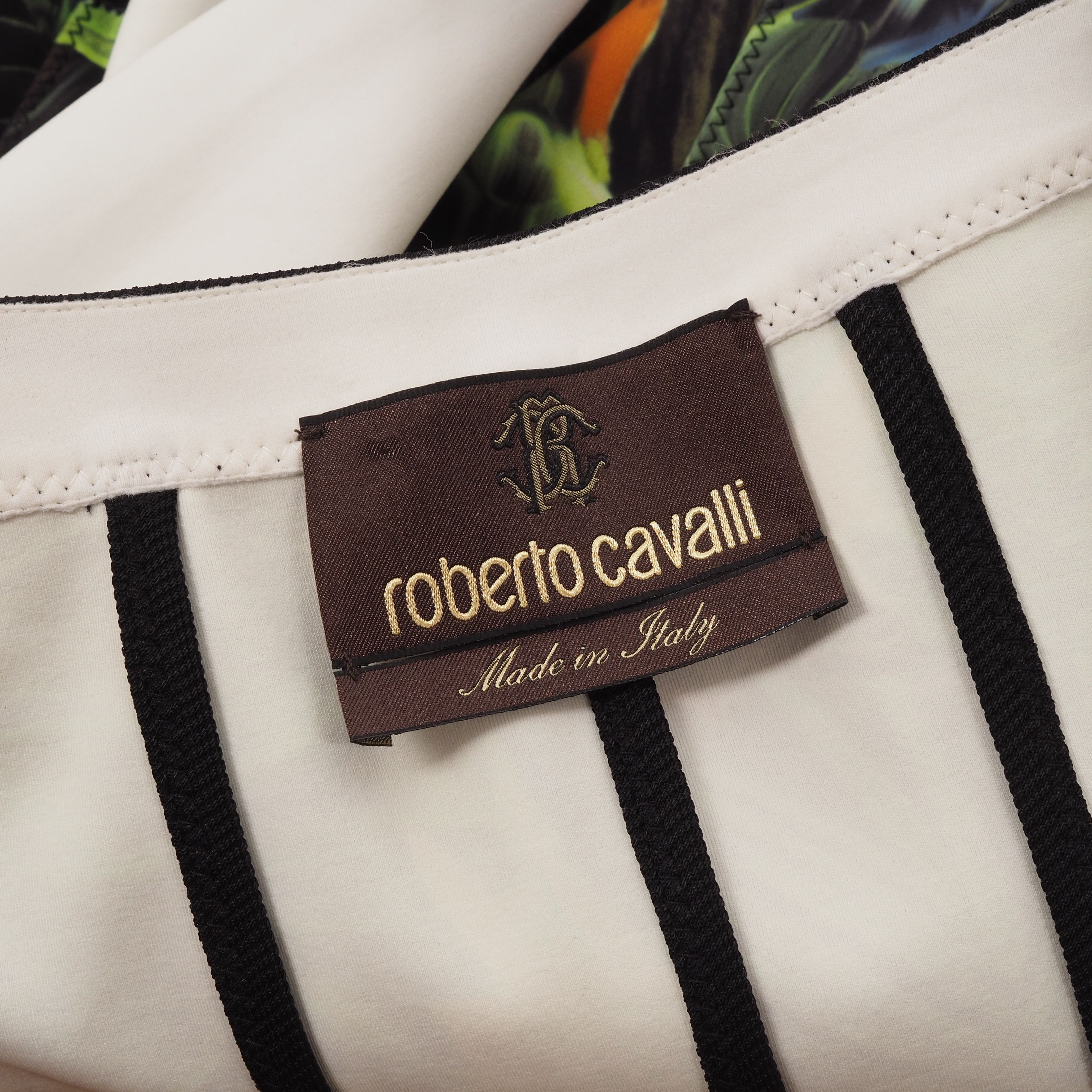 Roberto Cavalli Roberto Cavalli Tropical Print Zip Jacket Size XS / US 0-2 / IT 36-38 - 4 Thumbnail