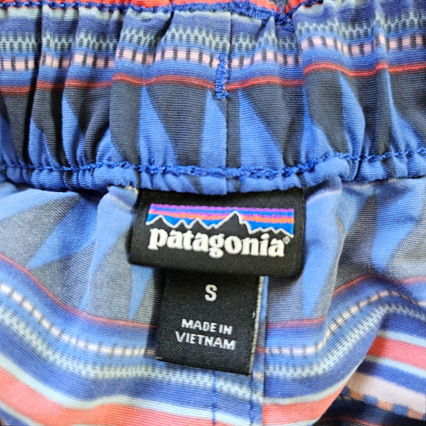 Patagonia Patagonia Shorts Women's S Striped Blue Pink Mid Rise Casual Activewear Shirt? Size 28" / US 6 / IT 42 - 5 Thumbnail