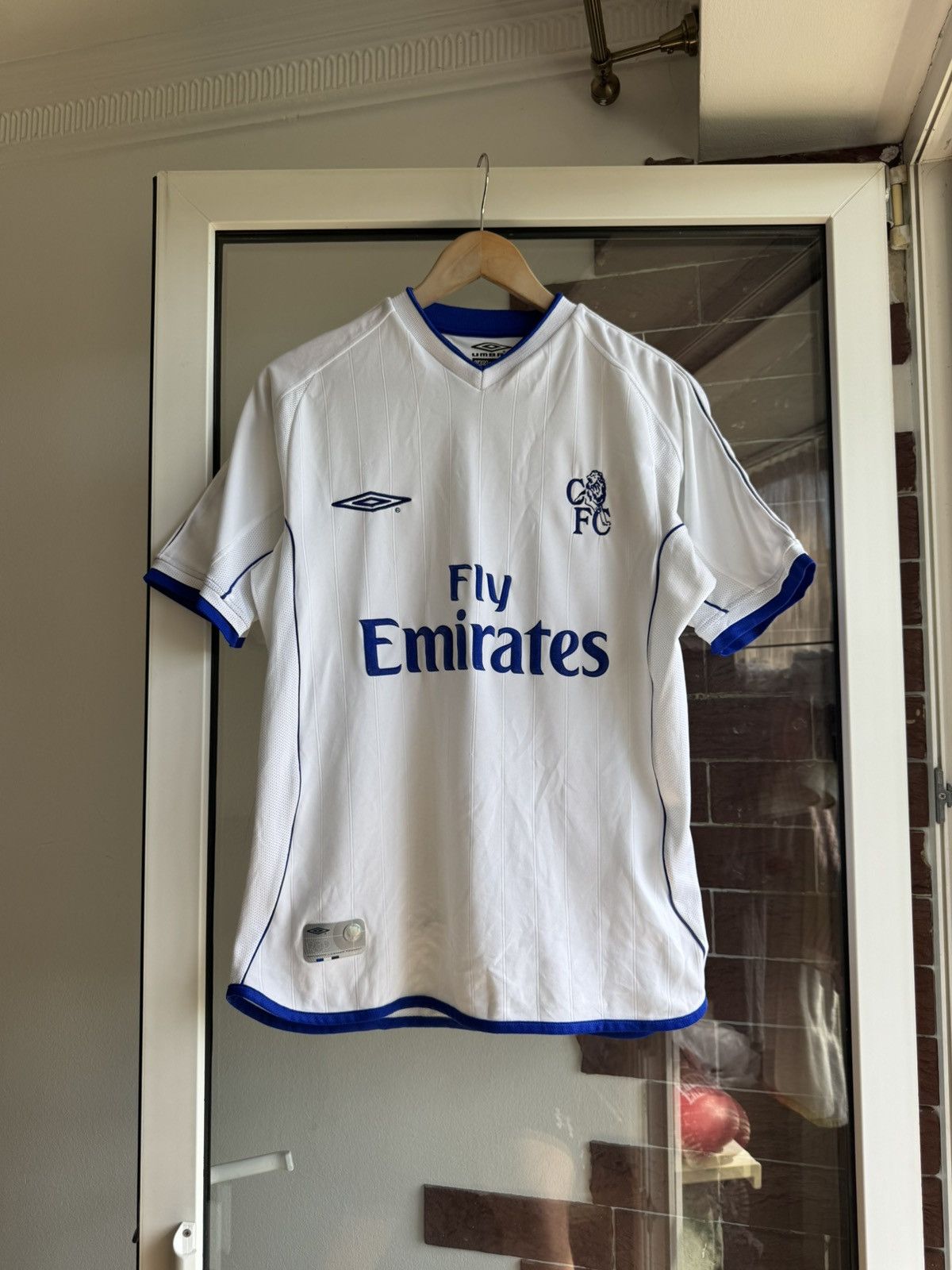 Umbro Vintage Chelsea 2001-2002 Football Shirt Away Jersey Size US S / EU 44-46 / 1 - 1 Thumbnail