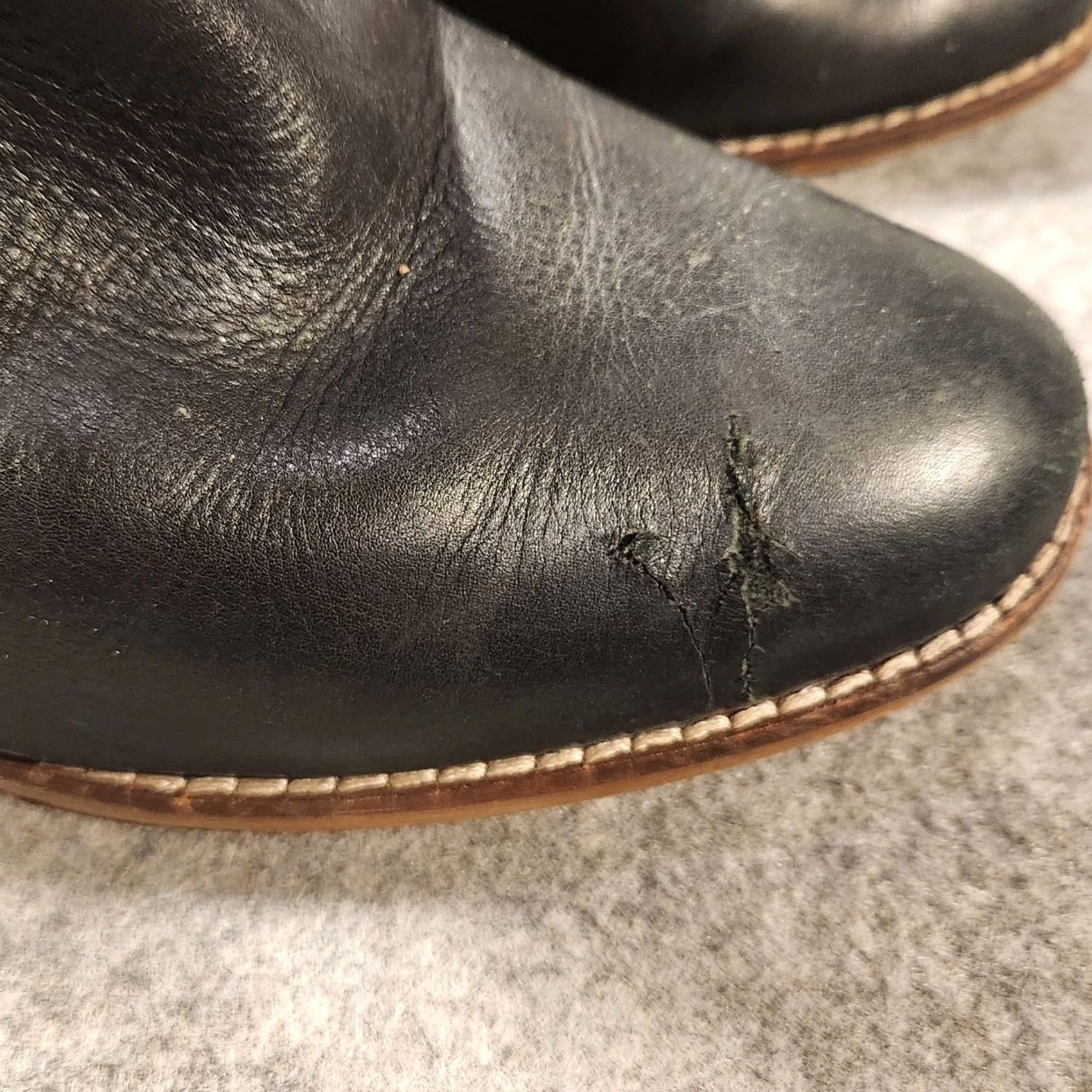 Cole Haan VINTAGE Cole Haan Black Leather Ankle Boots Women's Size 9.5 B Side Zip Low Heel Boots Size US 10 / IT 40 - 5 Thumbnail