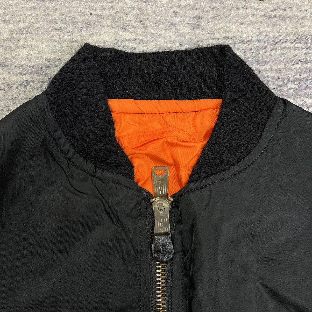 Alpha Industries Vintage 90s Alpha industries Ma-1 bomber flight jacket Size US M / EU 48-50 / 2 - 7 Thumbnail