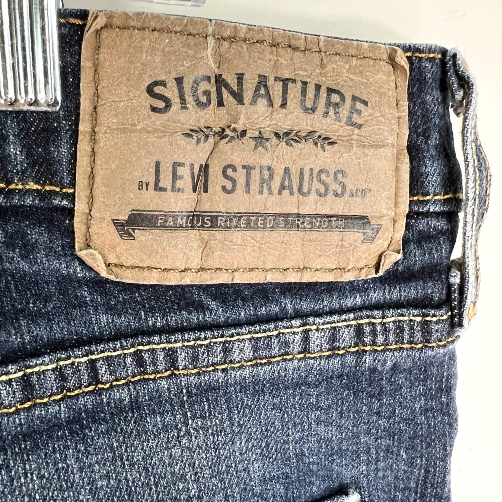Levi's Levi's Signature Series Jeans Mens 38 Blue Denim Athletic Fit Straight 90s Size US 38 / EU 54 - 4 Thumbnail