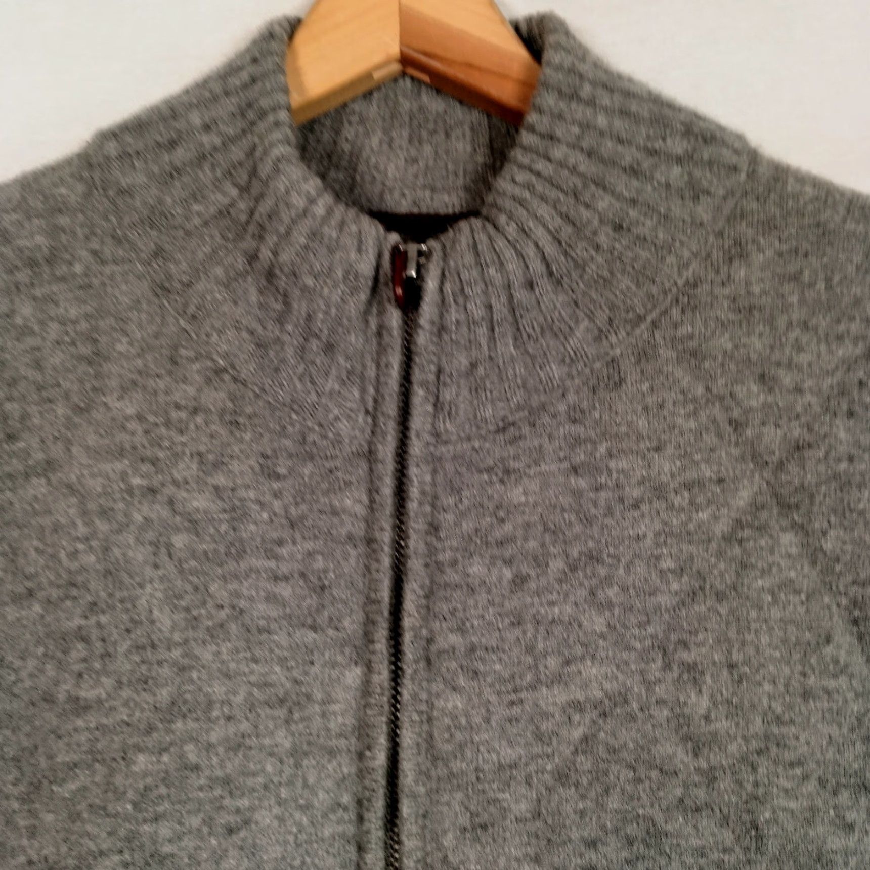 Vintage VINTAGE Maker & Co. Cardigan Sweater M Gray Extra Fine Merino Wool Quilted Slim Fit Mens Size US M / EU 48-50 / 2 - 7 Thumbnail