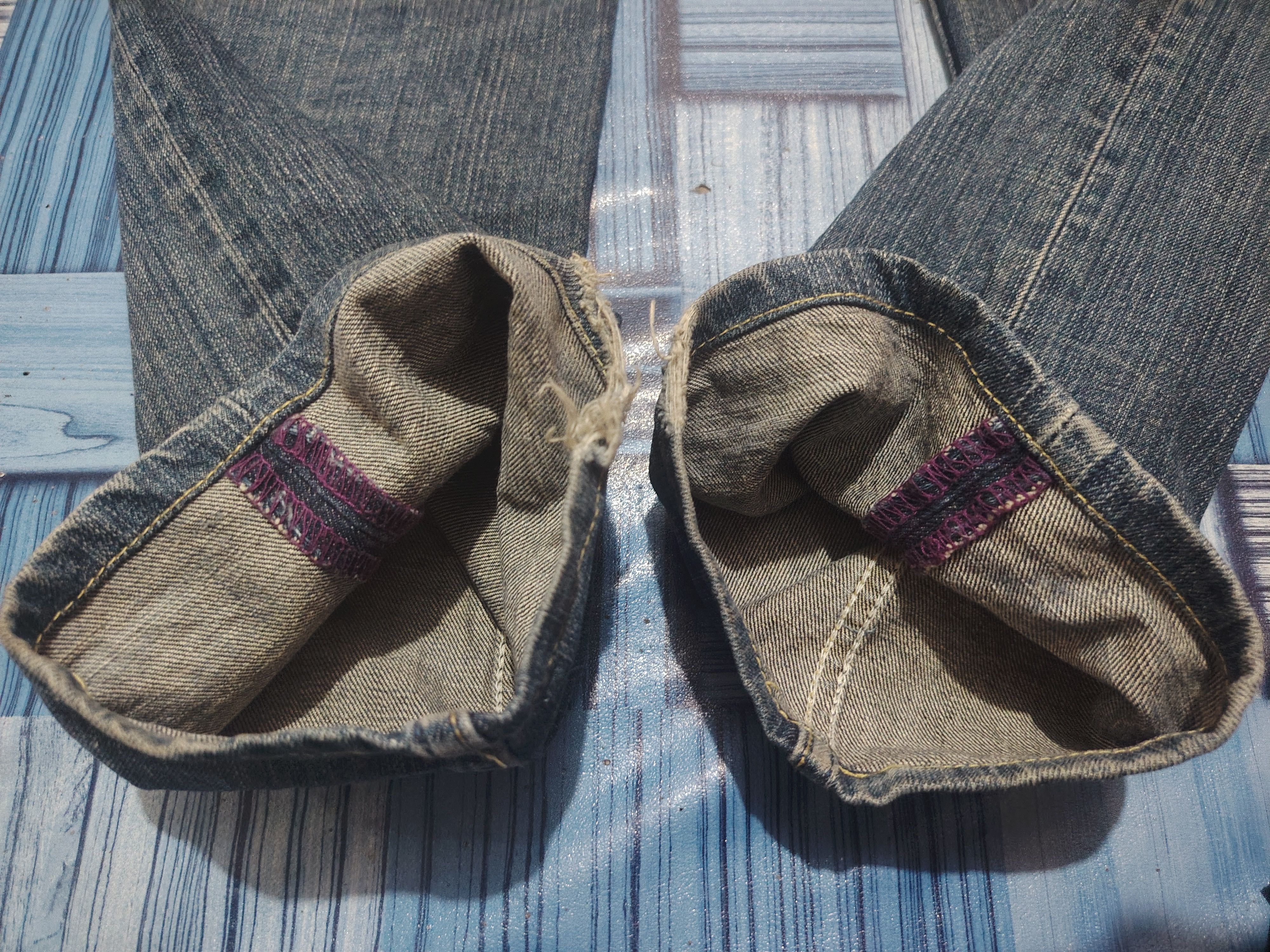 Levi's Vtg Levis 502 purple stitch Button V11 Size US 30 / EU 46 - 22 Thumbnail