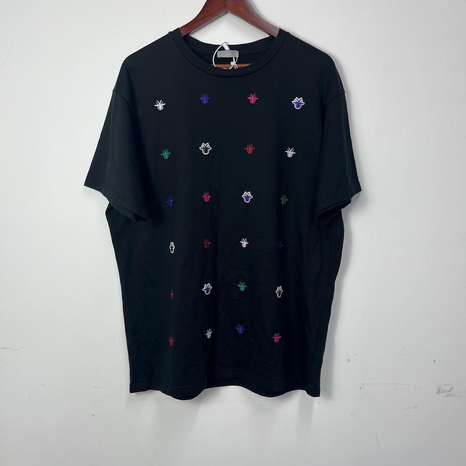 Dior Dior Multi-Color Bee Embroidered T-Shirt Size XL Size US XL / EU 56 / 4 - 1 Thumbnail