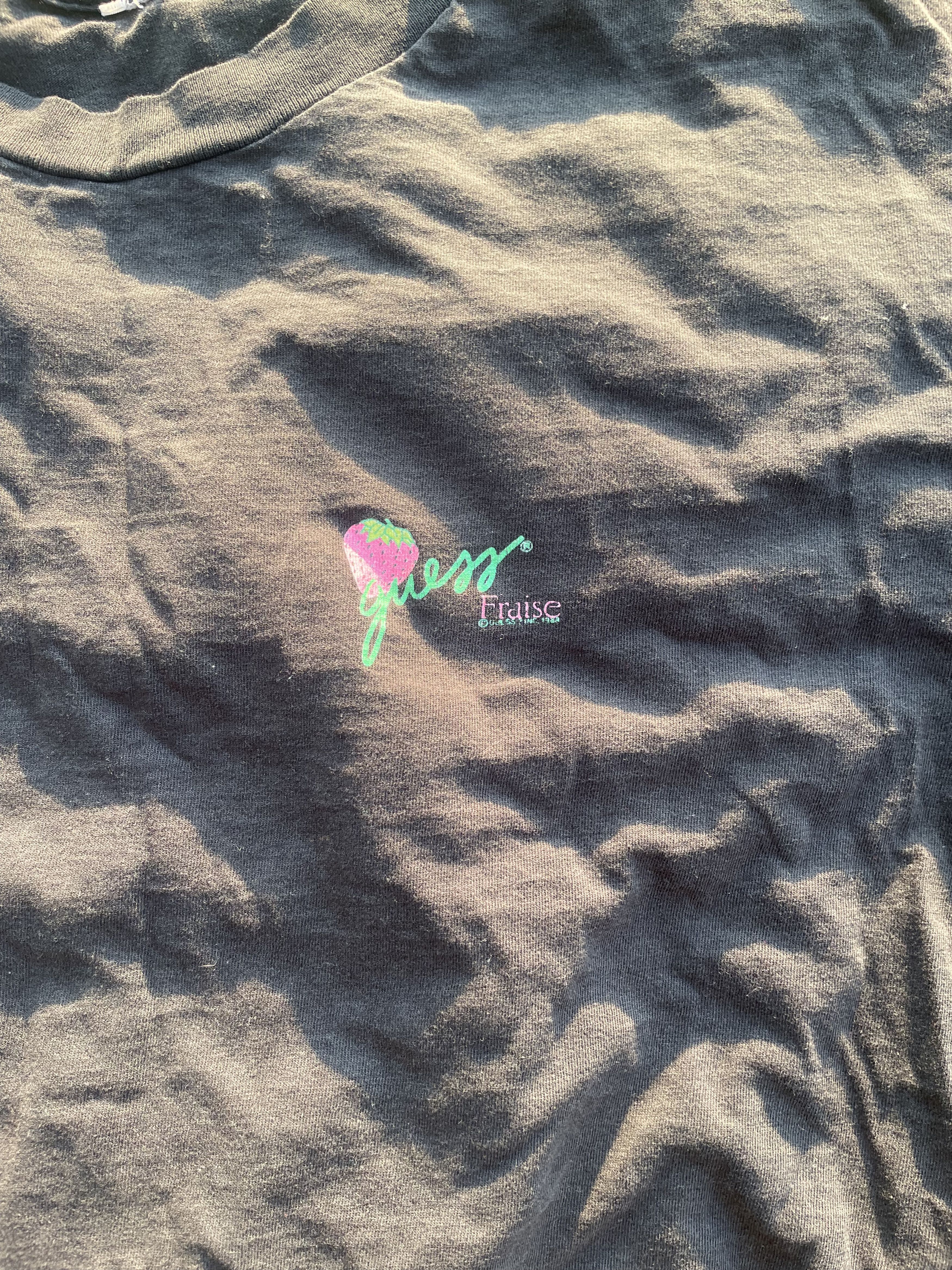 Guess Guess Fraise Vintage Black Tee Size US L / EU 52-54 / 3 - 3 Thumbnail
