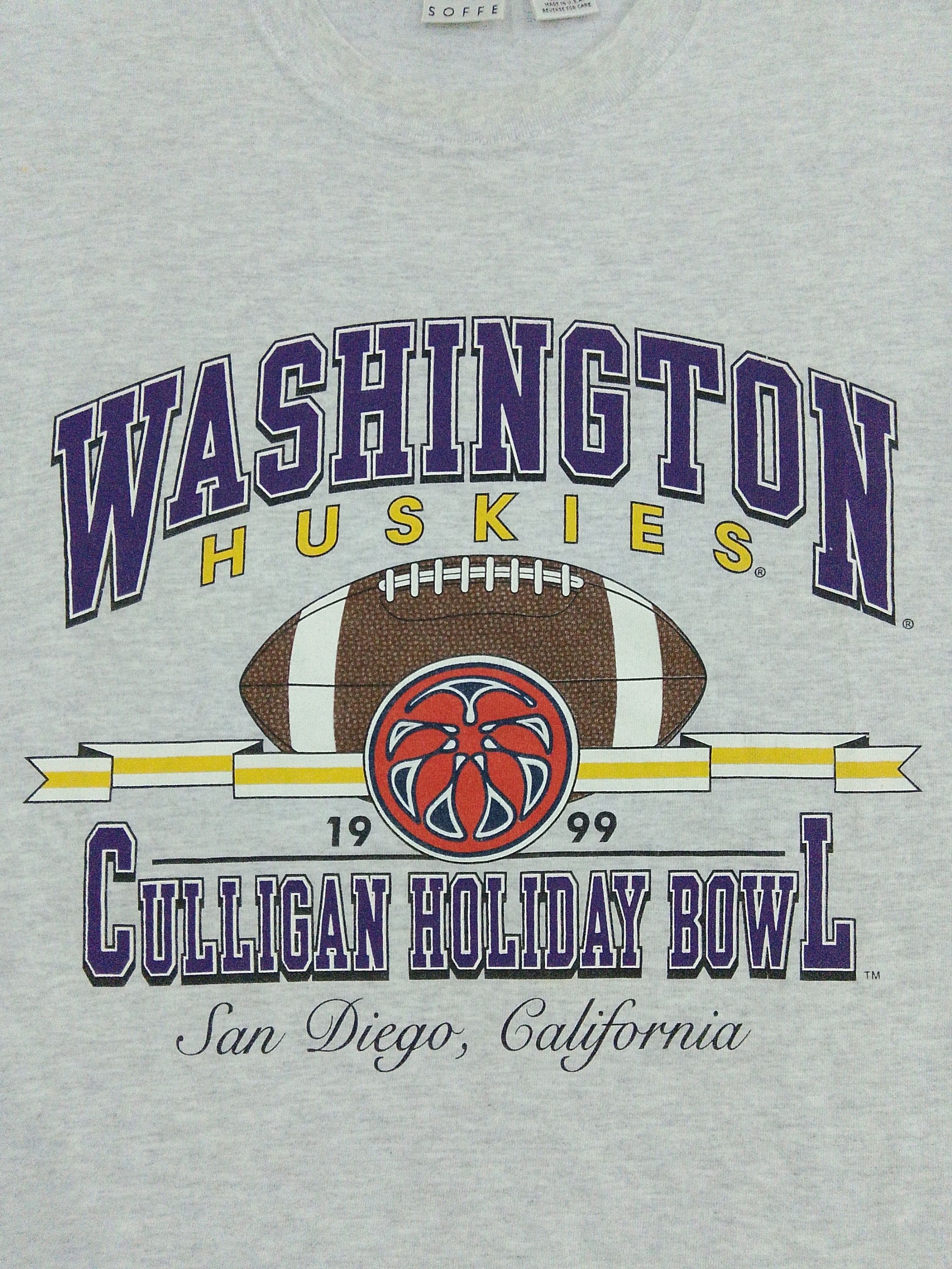 NCAA VTG 1999 WASHINGTON HUSKIES HOLIDAY BOWL TEE – 2XL USA MADE Size US XXL / EU 58 / 5 - 3 Thumbnail