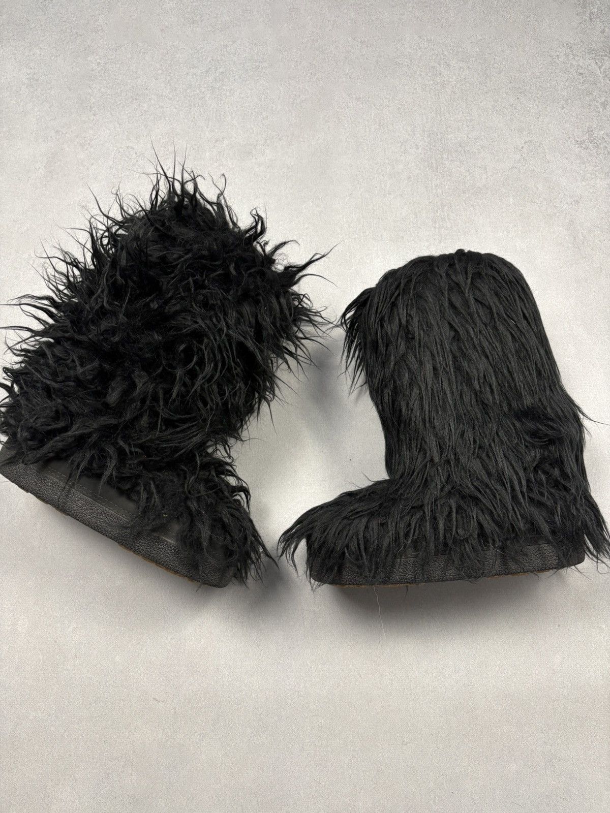 If Six Was Nine FAUX FUR RICK OWENS VIBE OVERSIZED YETI BOOTS LGB STYLE Size US 7 / IT 37 - 5 Thumbnail
