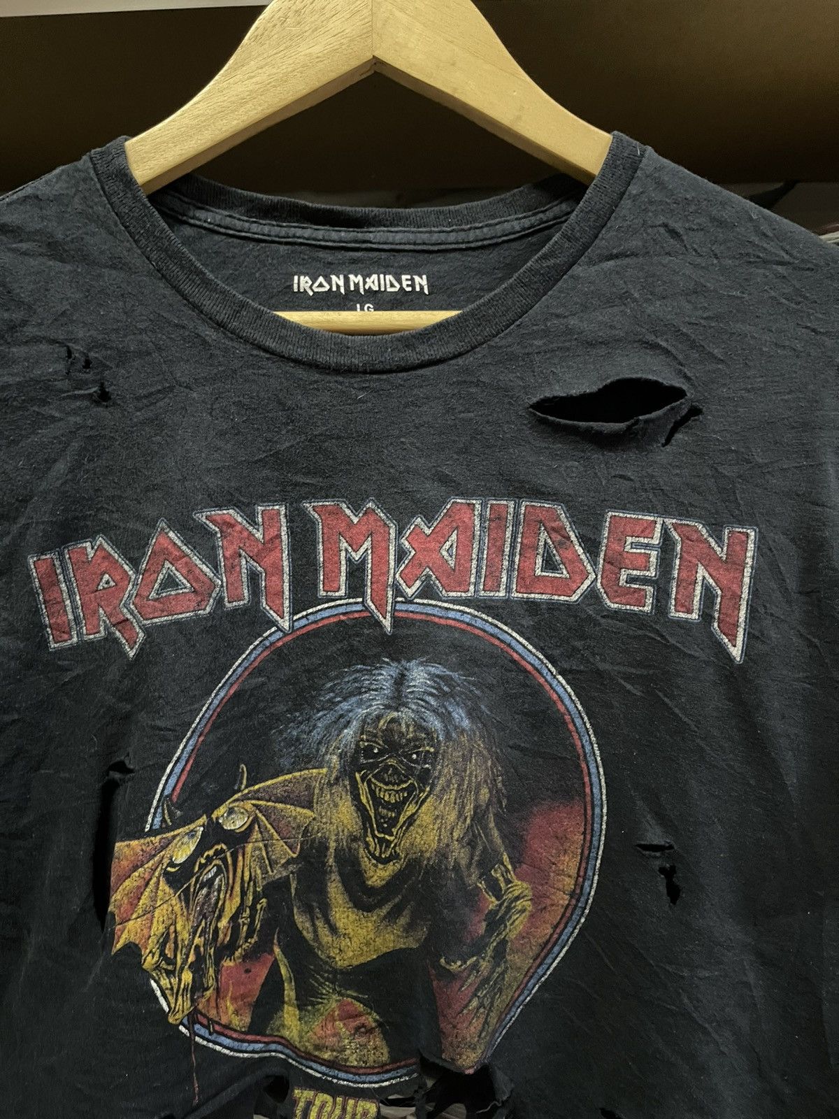 Band Tees Distressed Iron Maiden Crop-Top🔥🔥🔥 Size US L / EU 52-54 / 3 - 6 Thumbnail