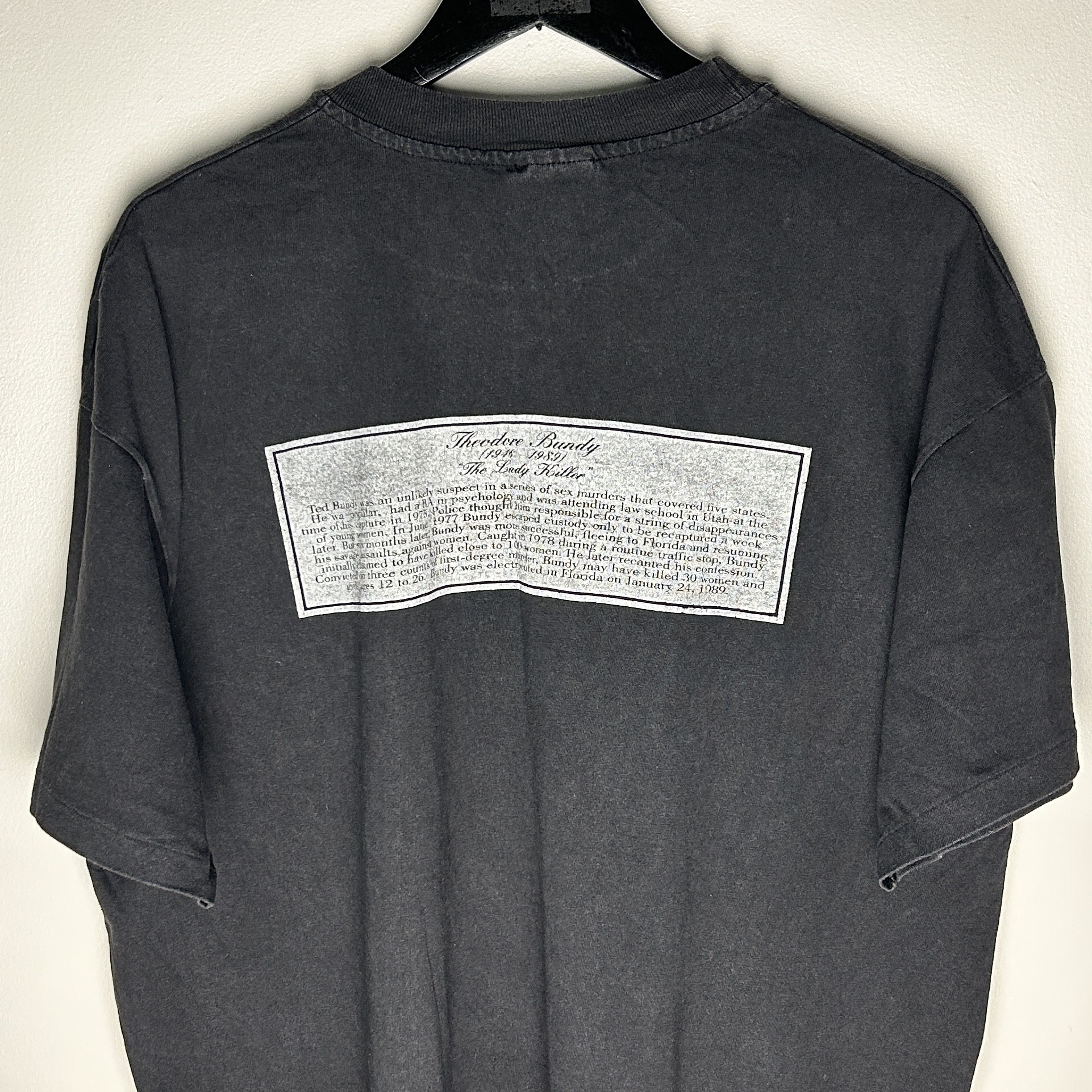 Vintage Vintage Ted Bundy Serial Killer 90’s T-shirt Size US XL / EU 56 / 4 - 4 Thumbnail