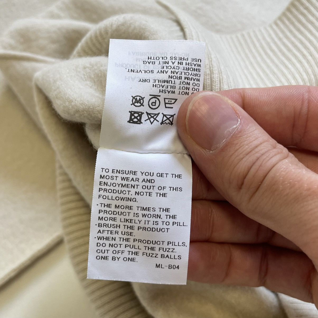 Issey Miyake Cream Wool ‘Inside Out Seams’ Sweater Size US L / EU 52-54 / 3 - 11 Thumbnail