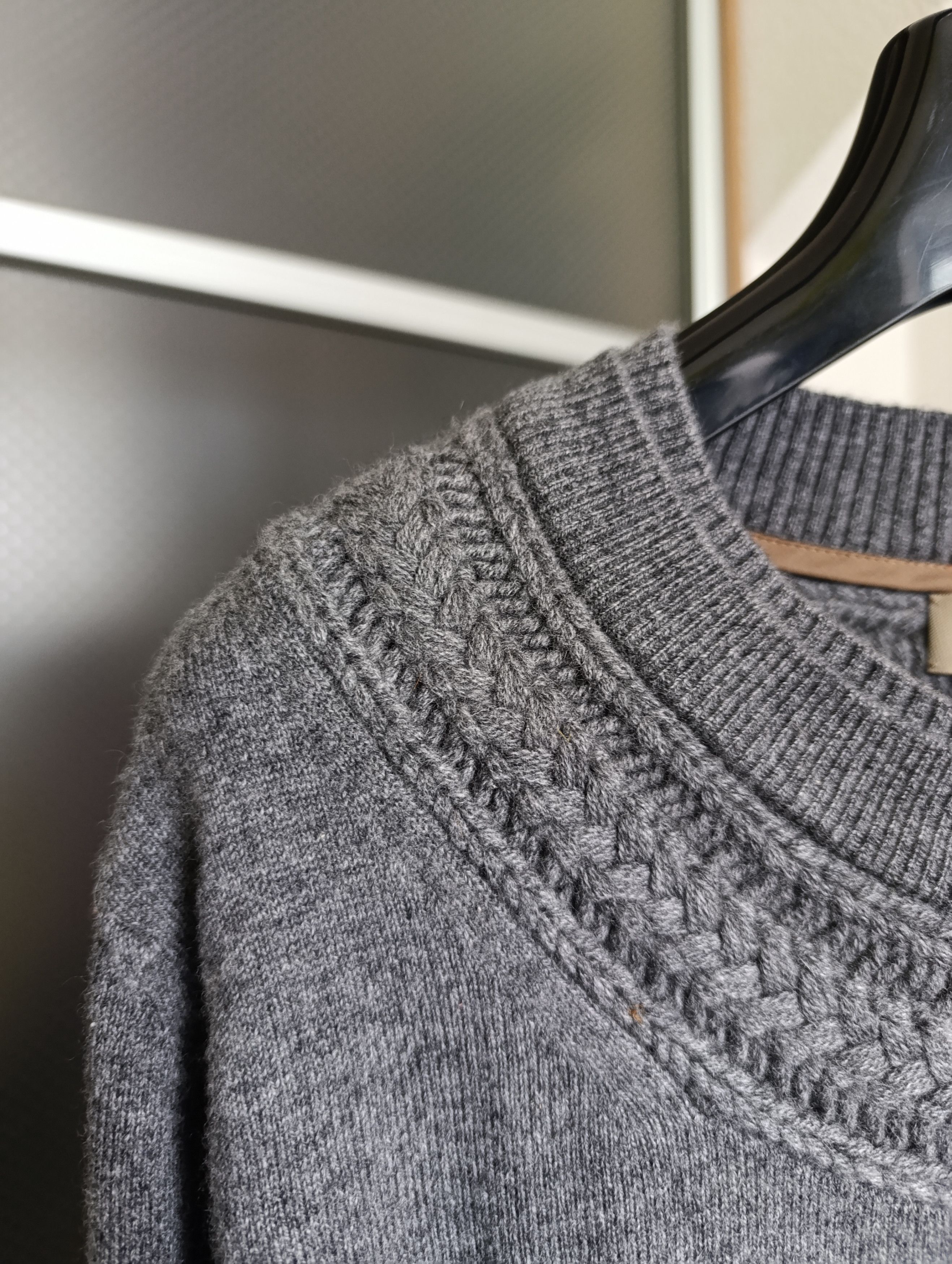 Burberry BURBERRY WOMENS CABLE KNIT YORK CASHMERE SWEATER Size L / US 10 / IT 46 - 5 Thumbnail
