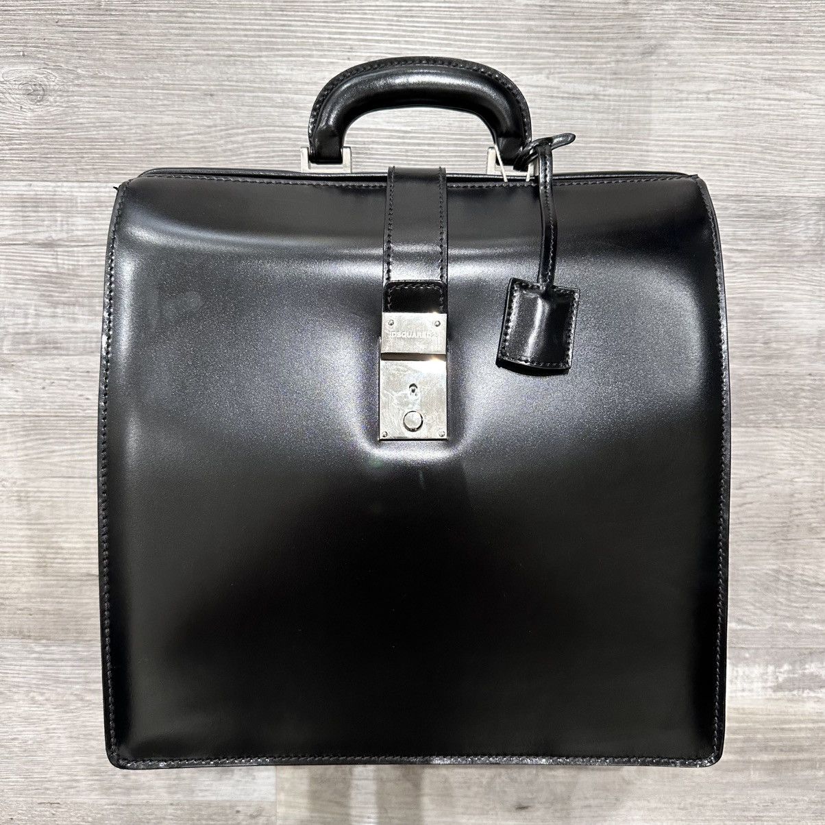 RARE DSQUARED2 BLACK SMOOTH LEATHER DOCTOR/SATCHEL BAG